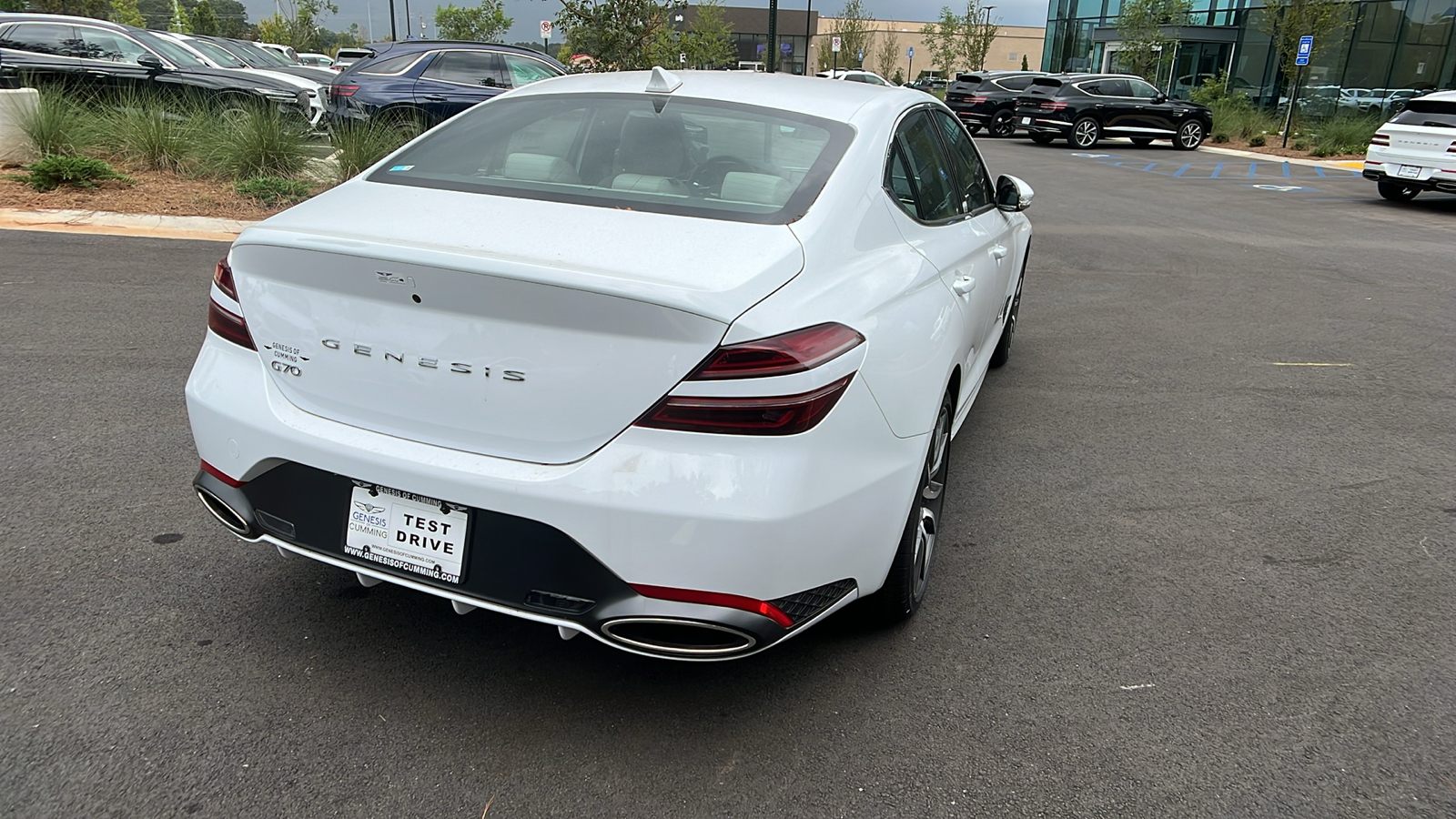 2025 Genesis G70 2.5T 7