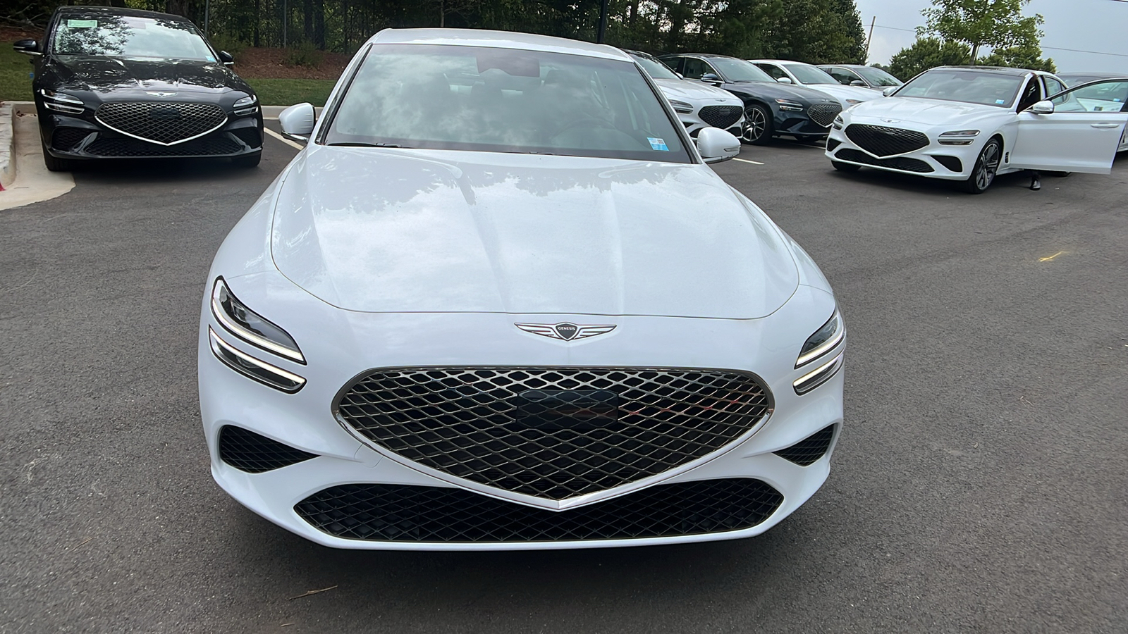 2025 Genesis G70 2.5T 12