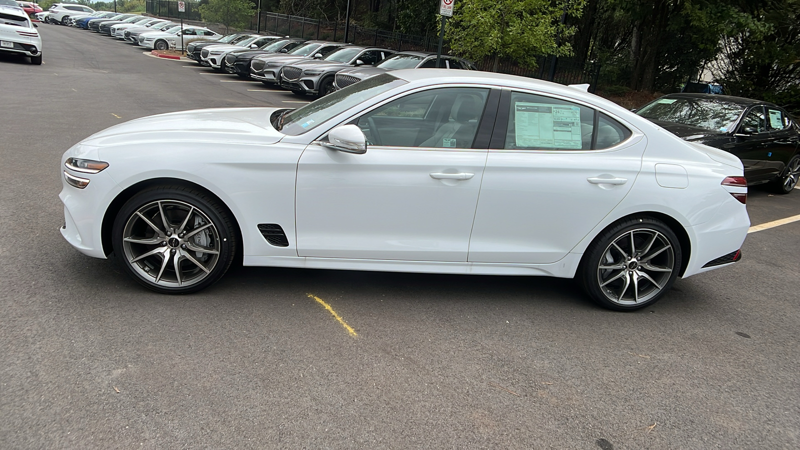 2025 Genesis G70 2.5T 14