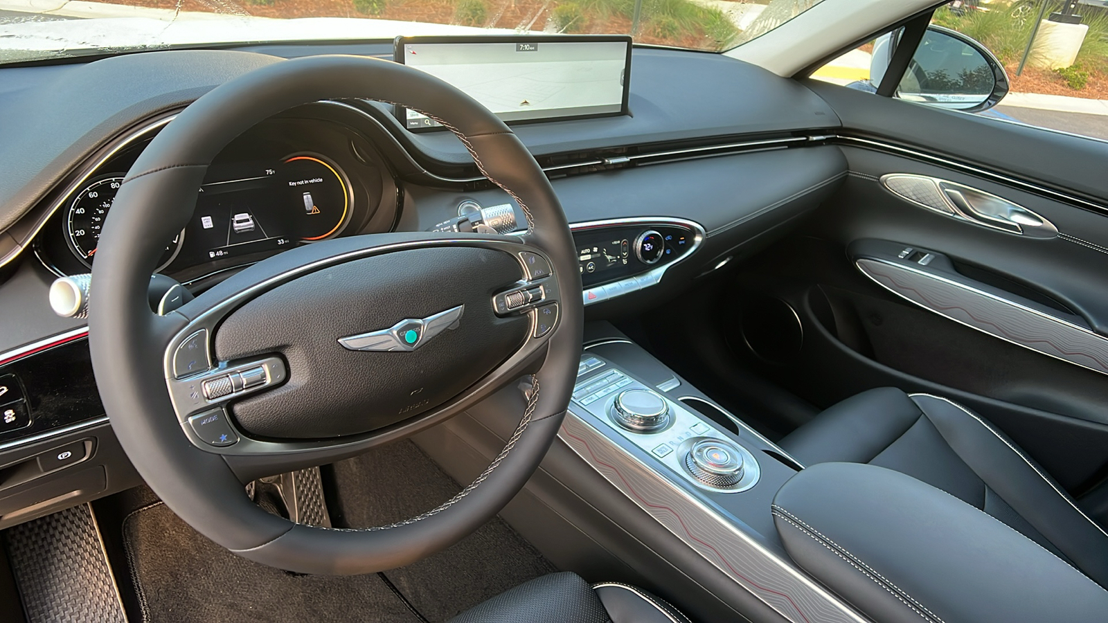 2025 Genesis GV70 2.5T 16