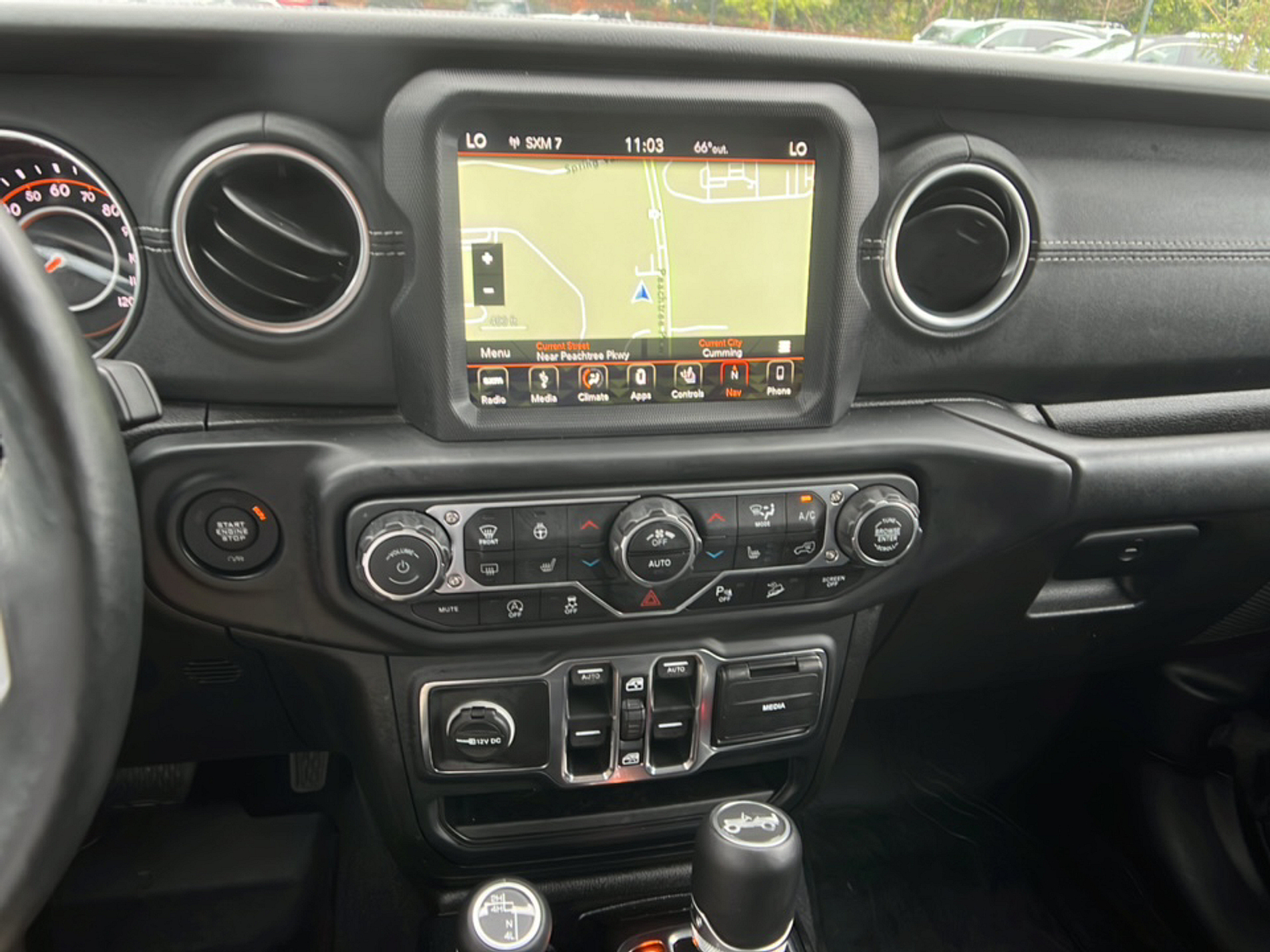 2019 Jeep Wrangler Unlimited Sahara 26