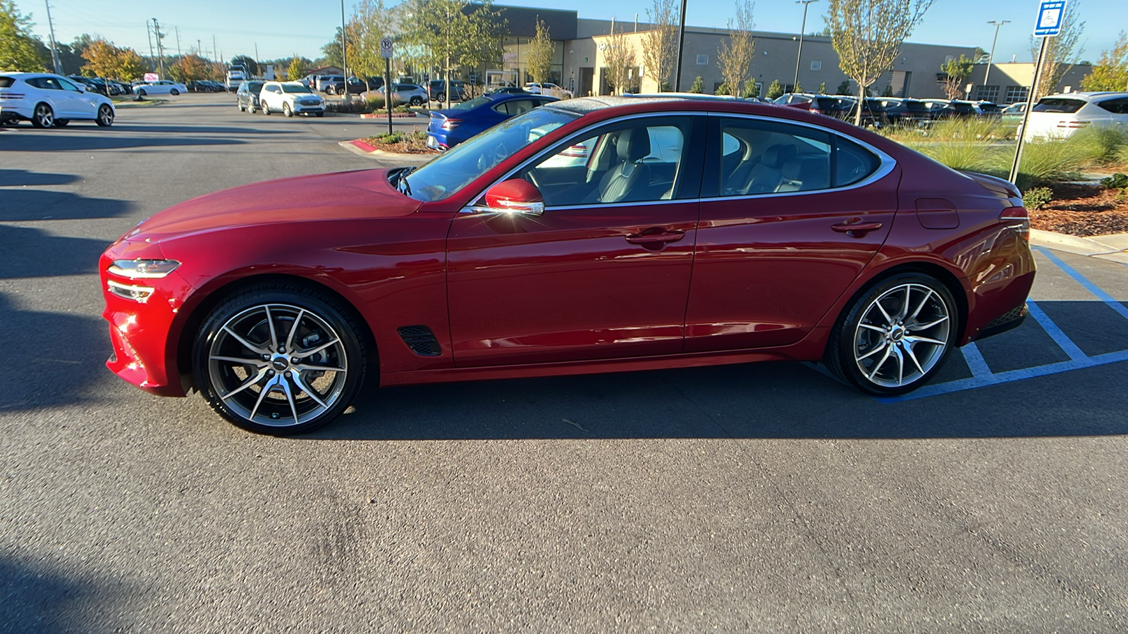 2022 Genesis G70 2.0T 4