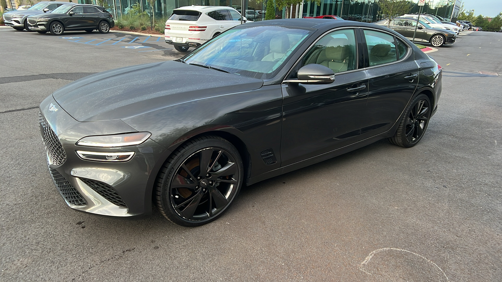 2023 Genesis G70 2.0T 3