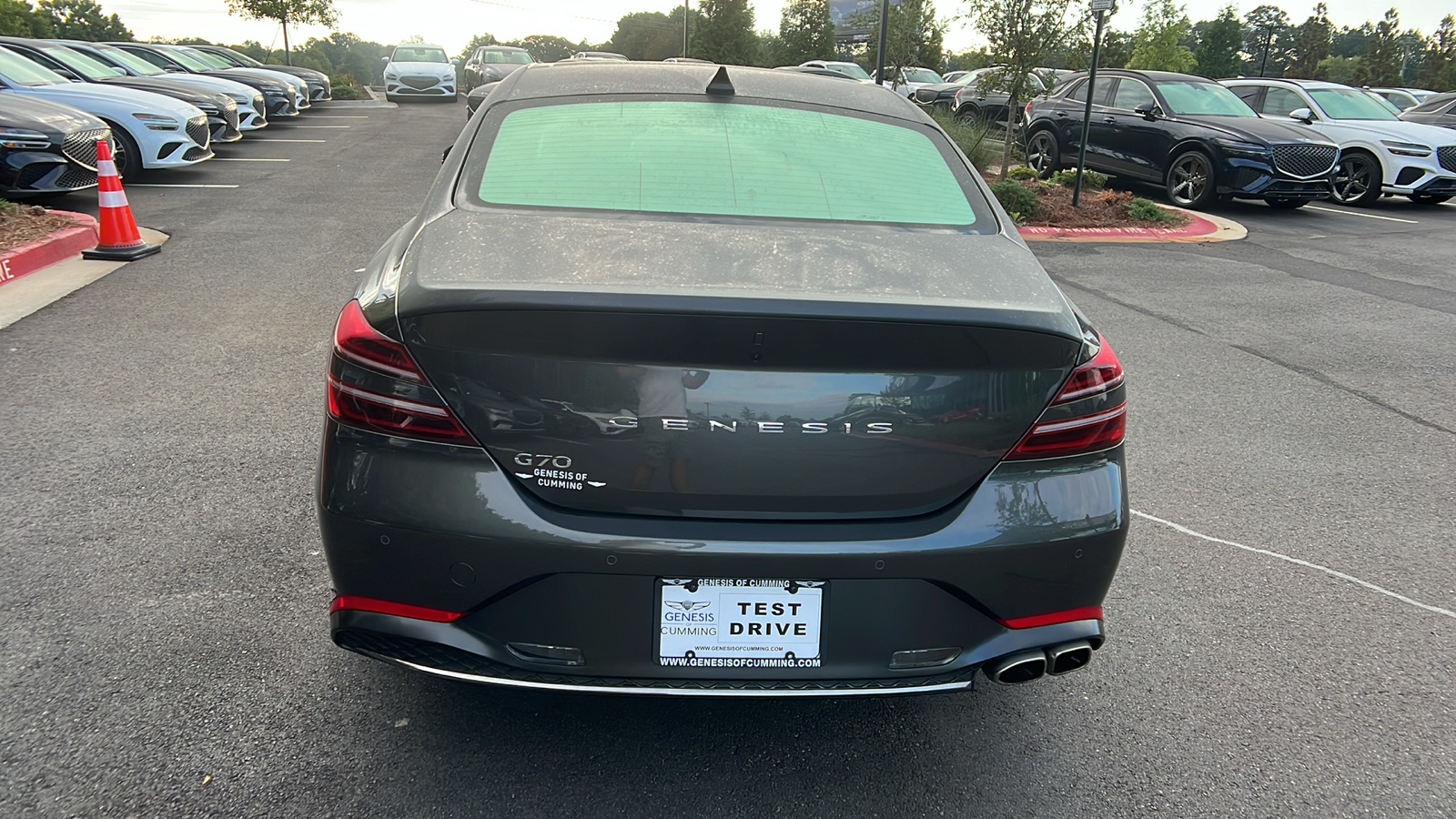 2023 Genesis G70 2.0T 6