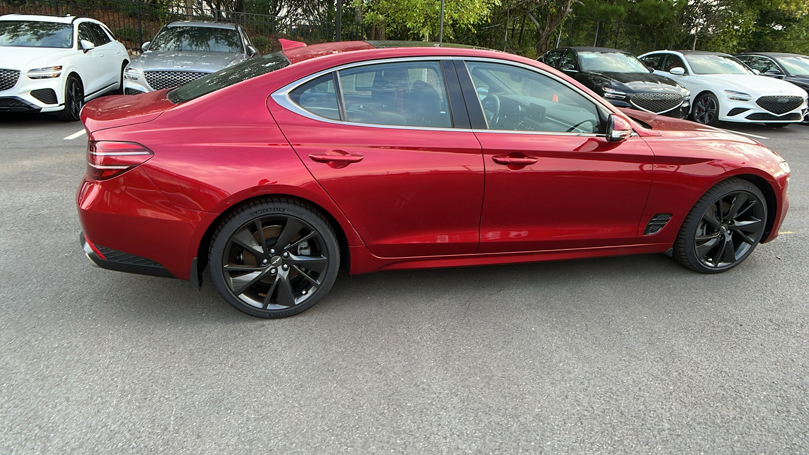 2023 Genesis G70 2.0T 8