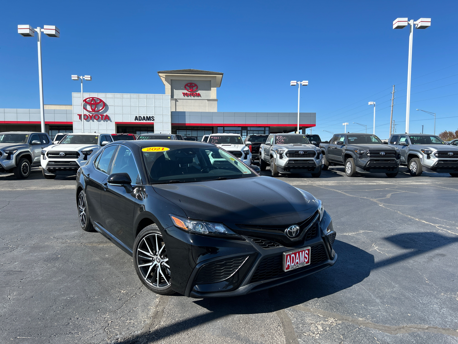 2021 Toyota Camry SE 2