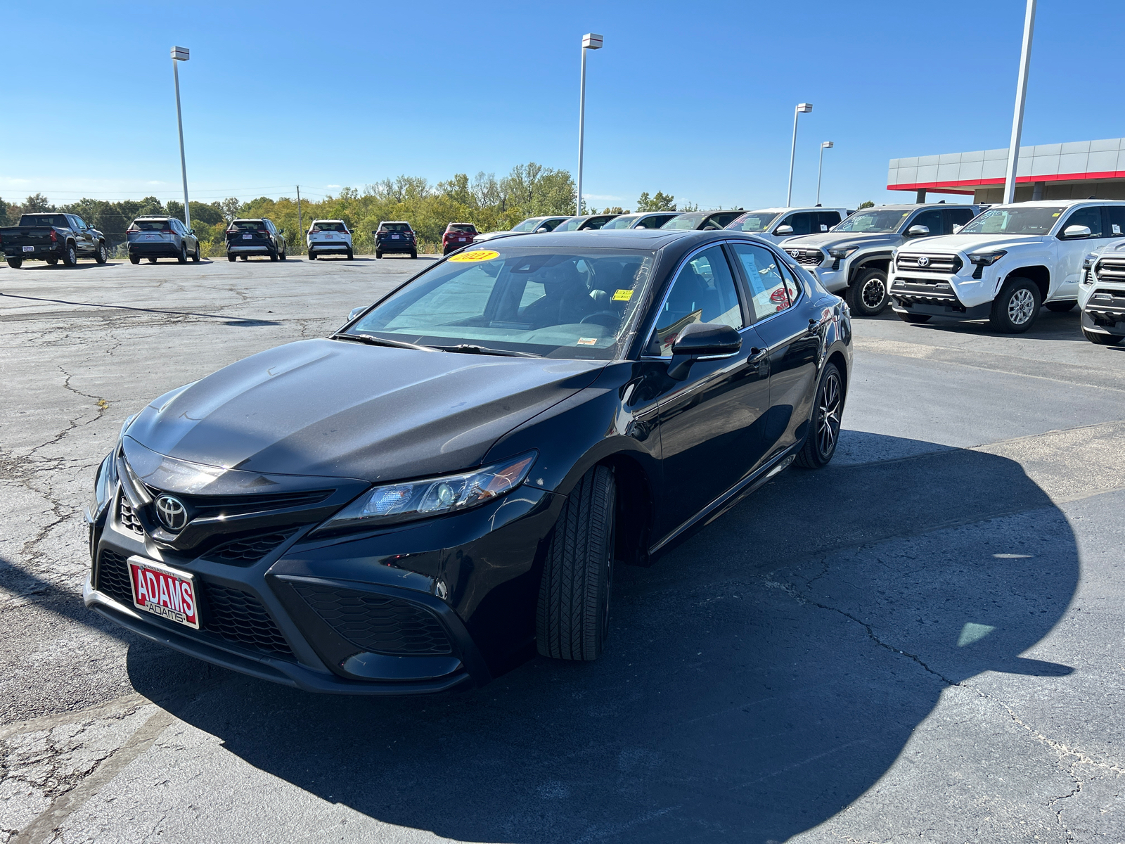 2021 Toyota Camry SE 4