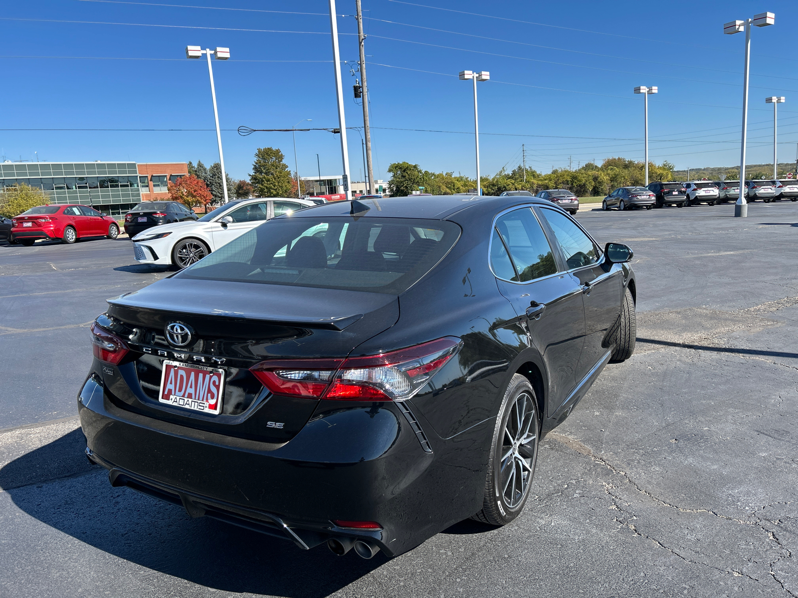 2021 Toyota Camry SE 9