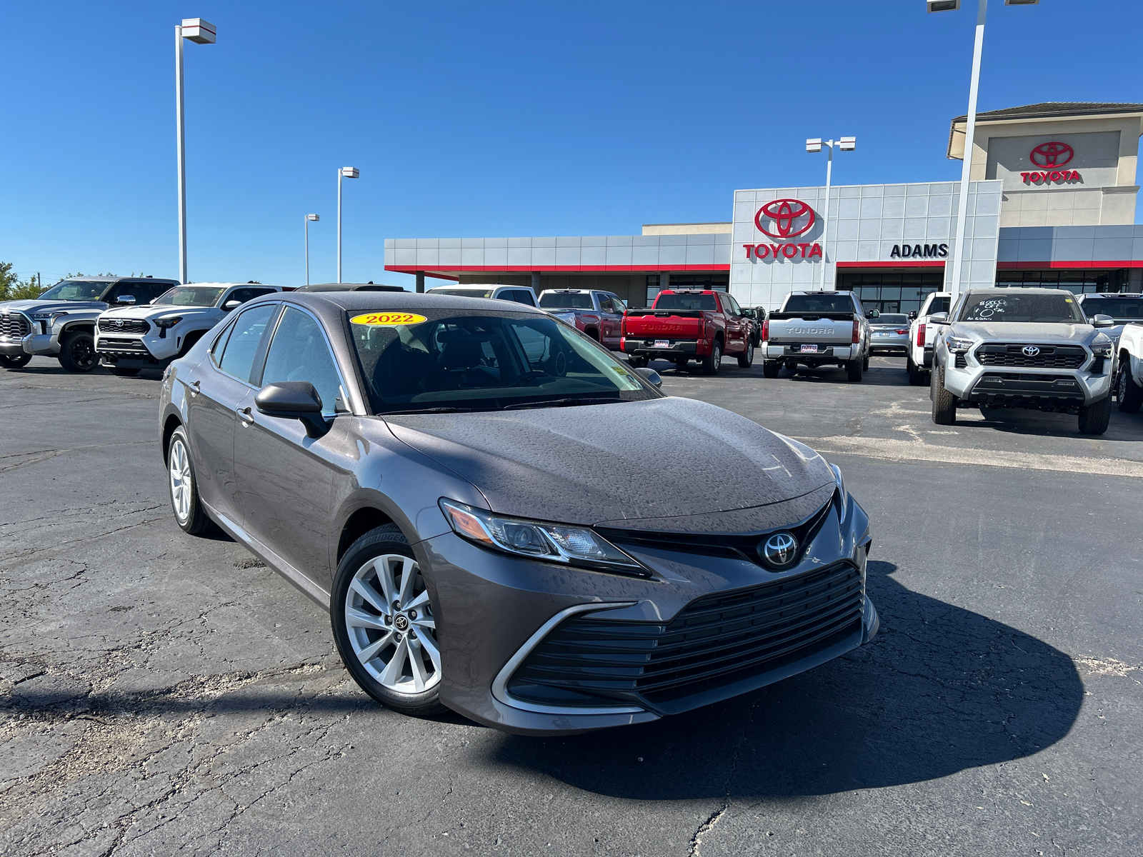 2022 Toyota Camry LE 2