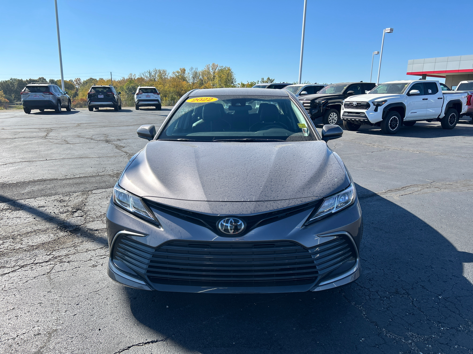 2022 Toyota Camry LE 3