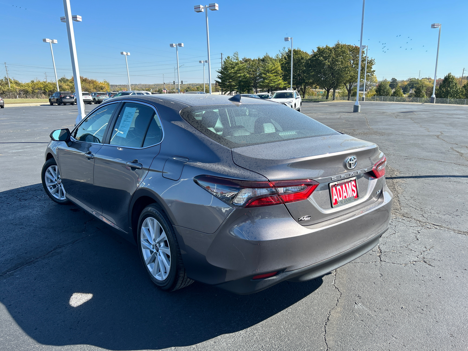 2022 Toyota Camry LE 7