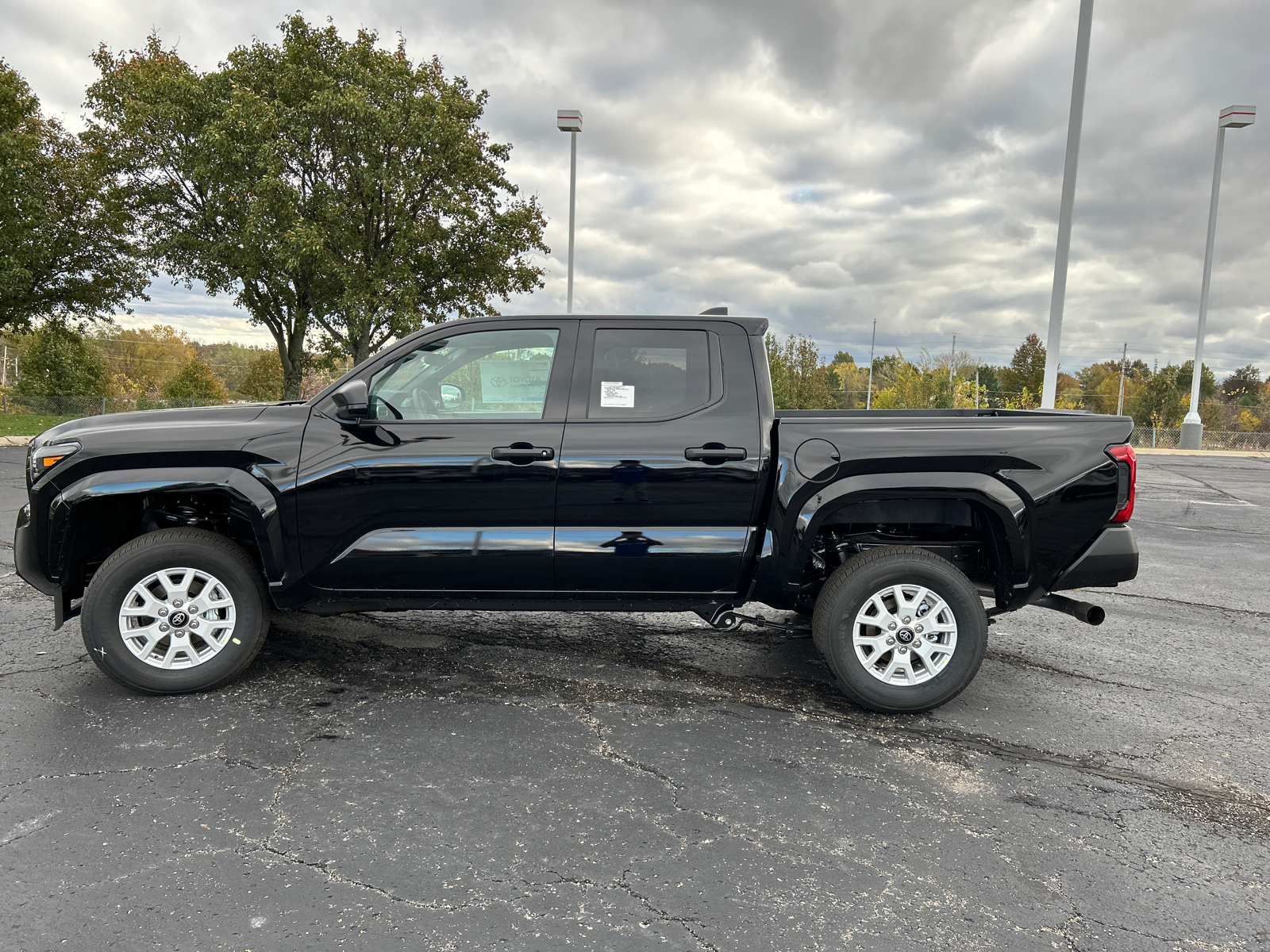 2024 Toyota Tacoma 4WD SR 5