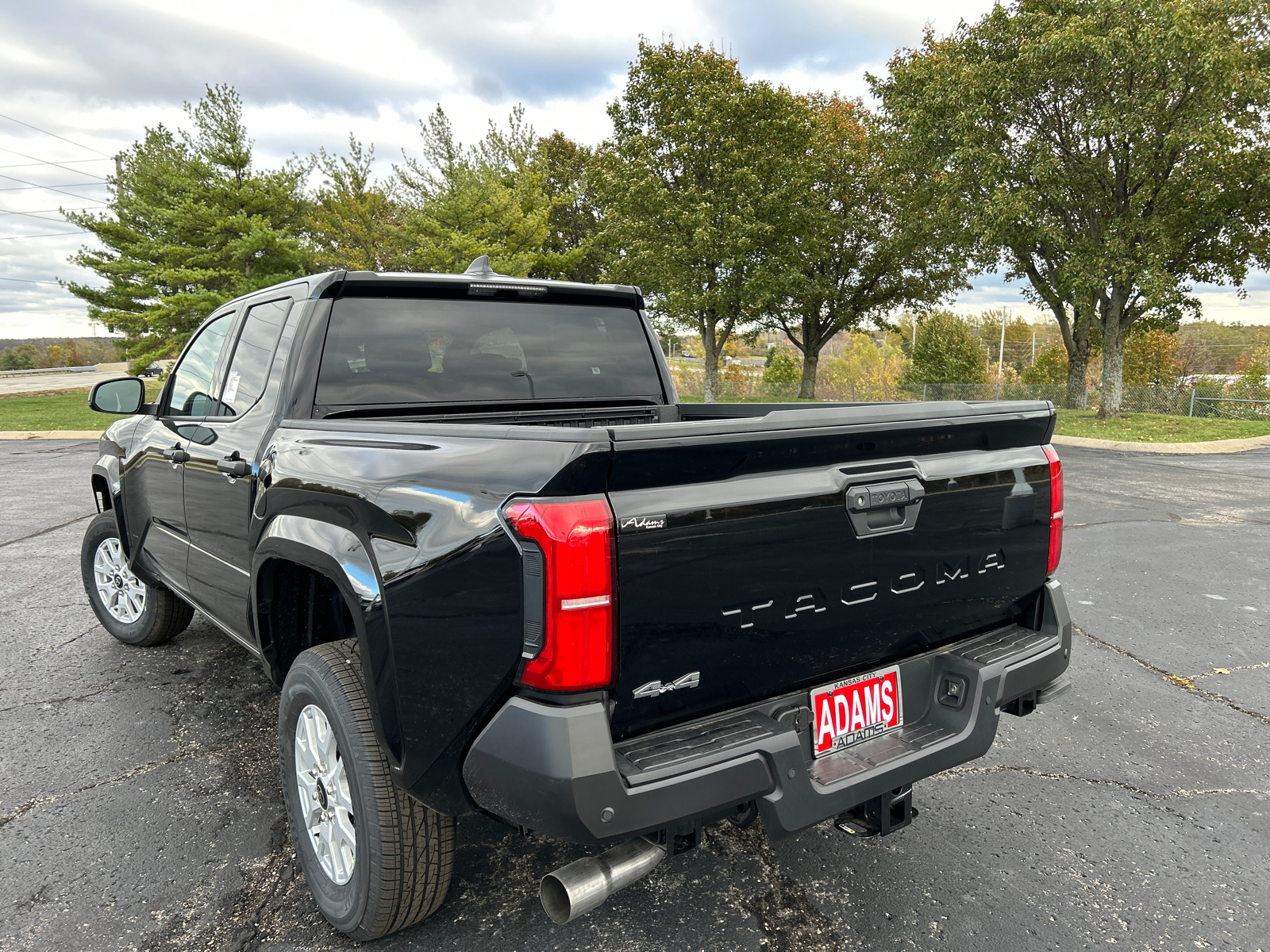 2024 Toyota Tacoma 4WD SR 7