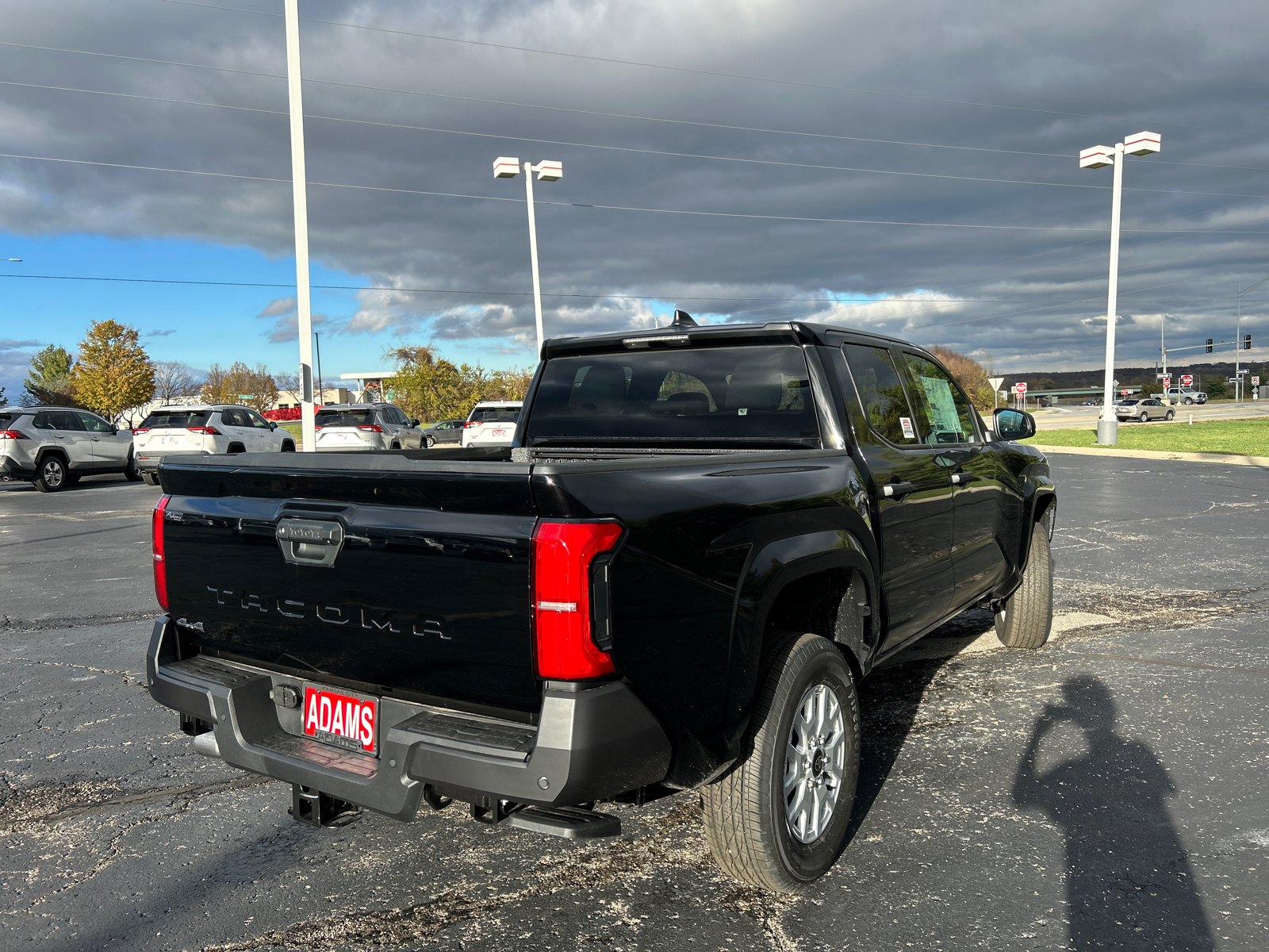 2024 Toyota Tacoma 4WD SR 9