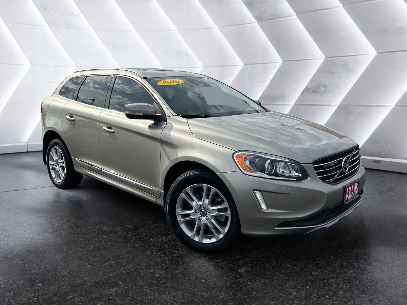 2016 Volvo XC60 T5 Platinum 1