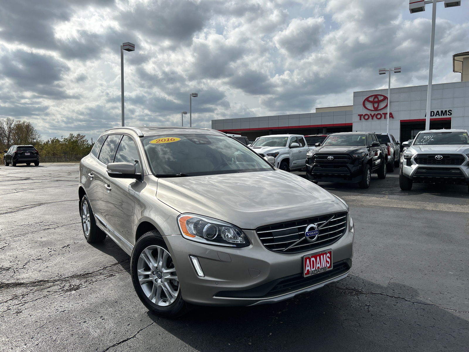 2016 Volvo XC60 T5 Platinum 2