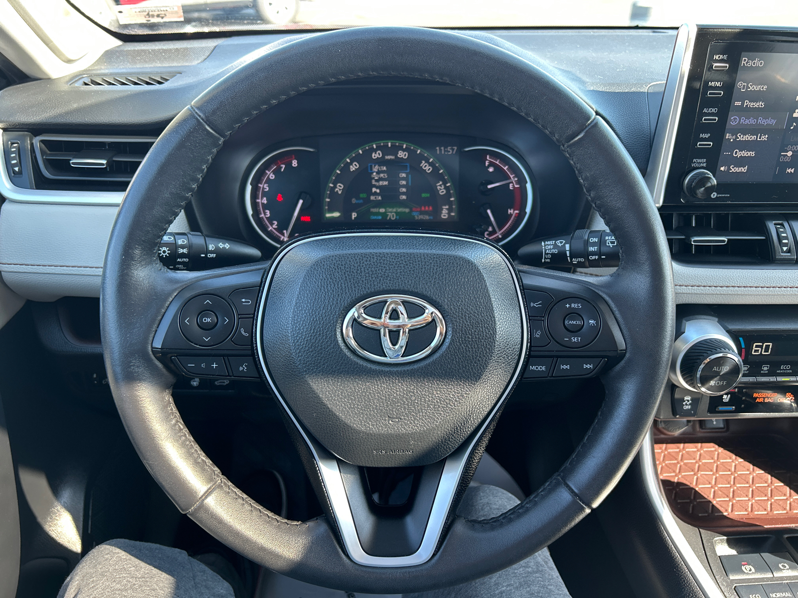 2021 Toyota RAV4 Limited 27