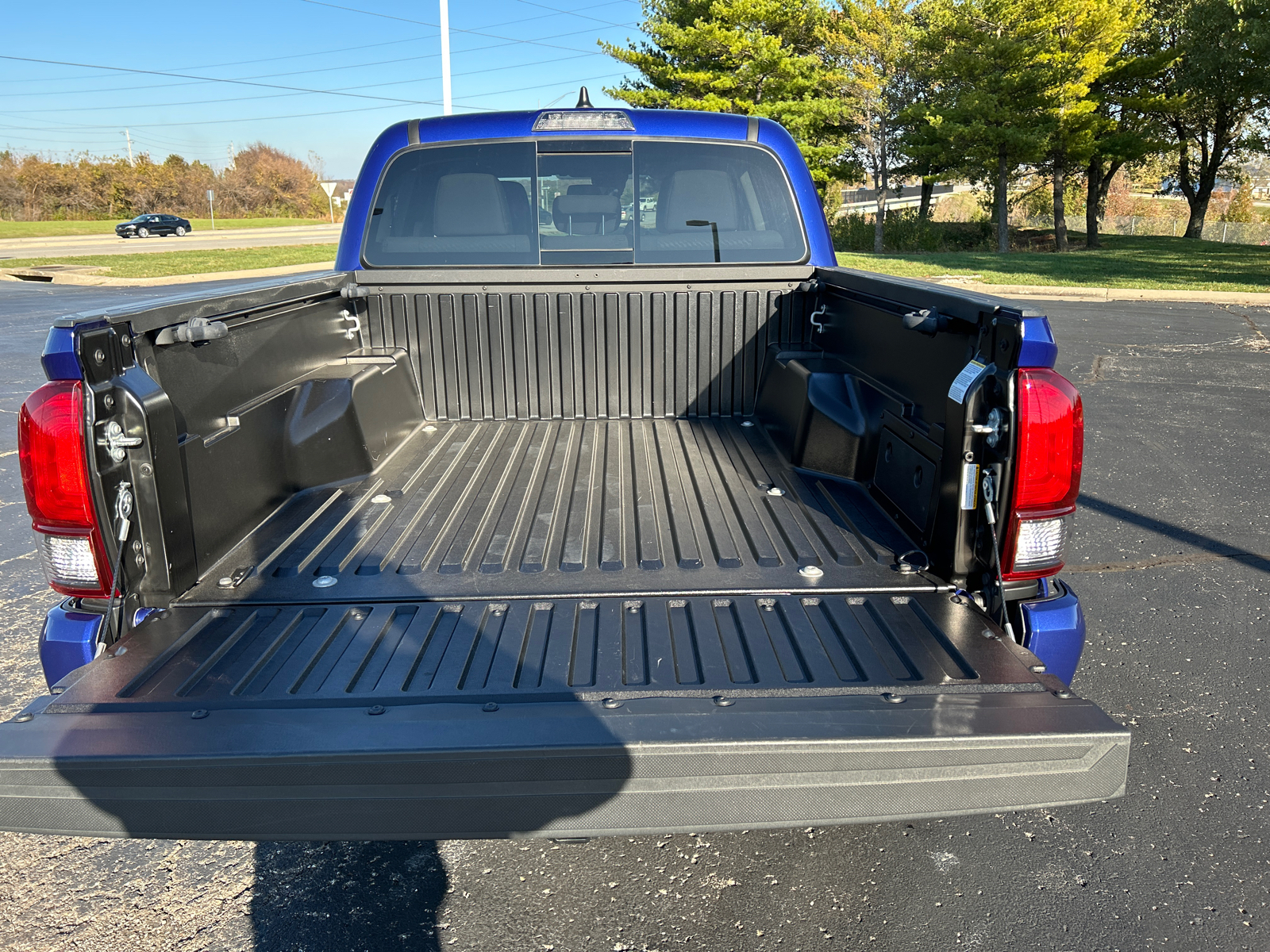 2022 Toyota Tacoma 4WD SR5 11