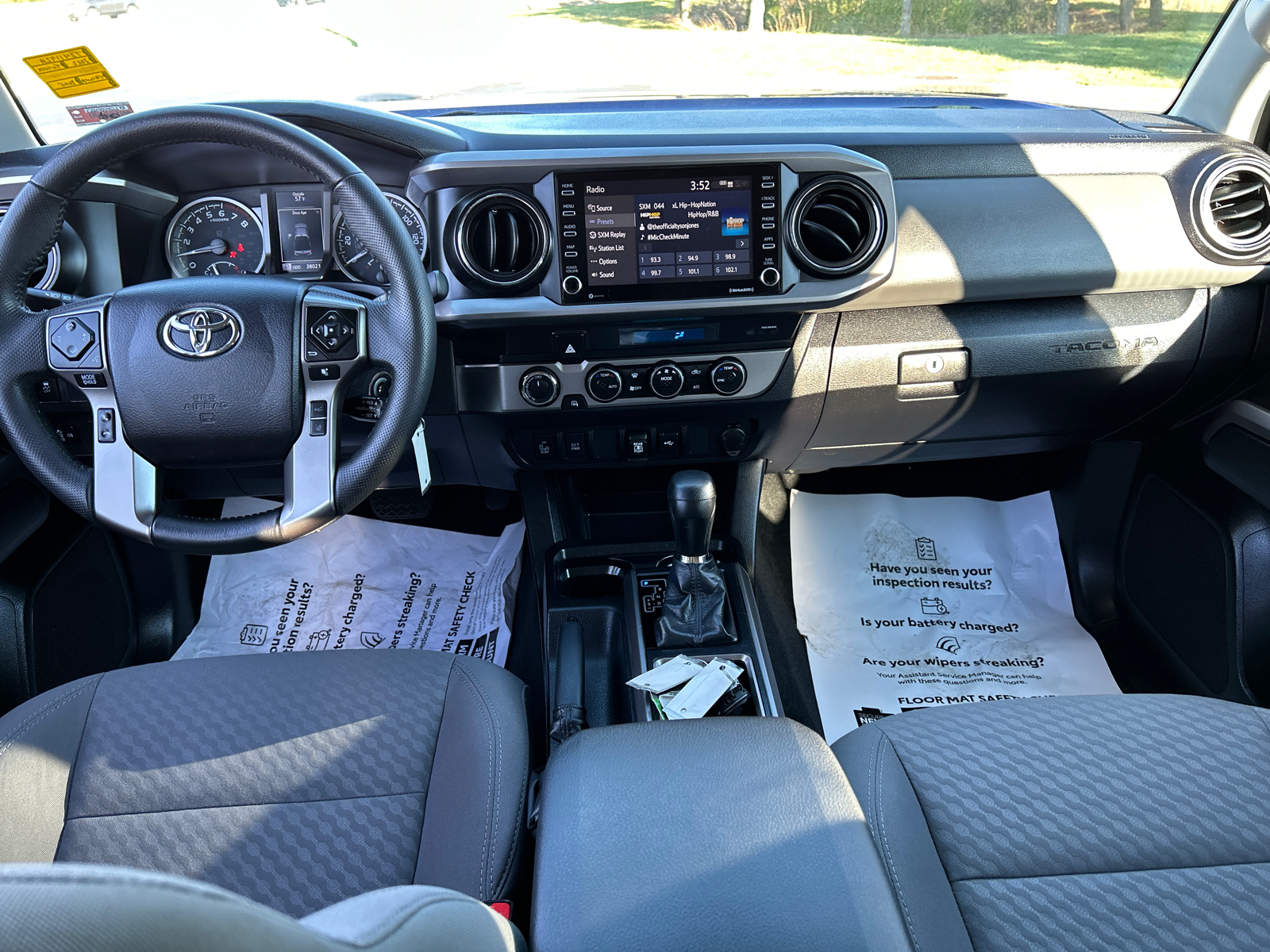 2022 Toyota Tacoma 4WD SR5 15