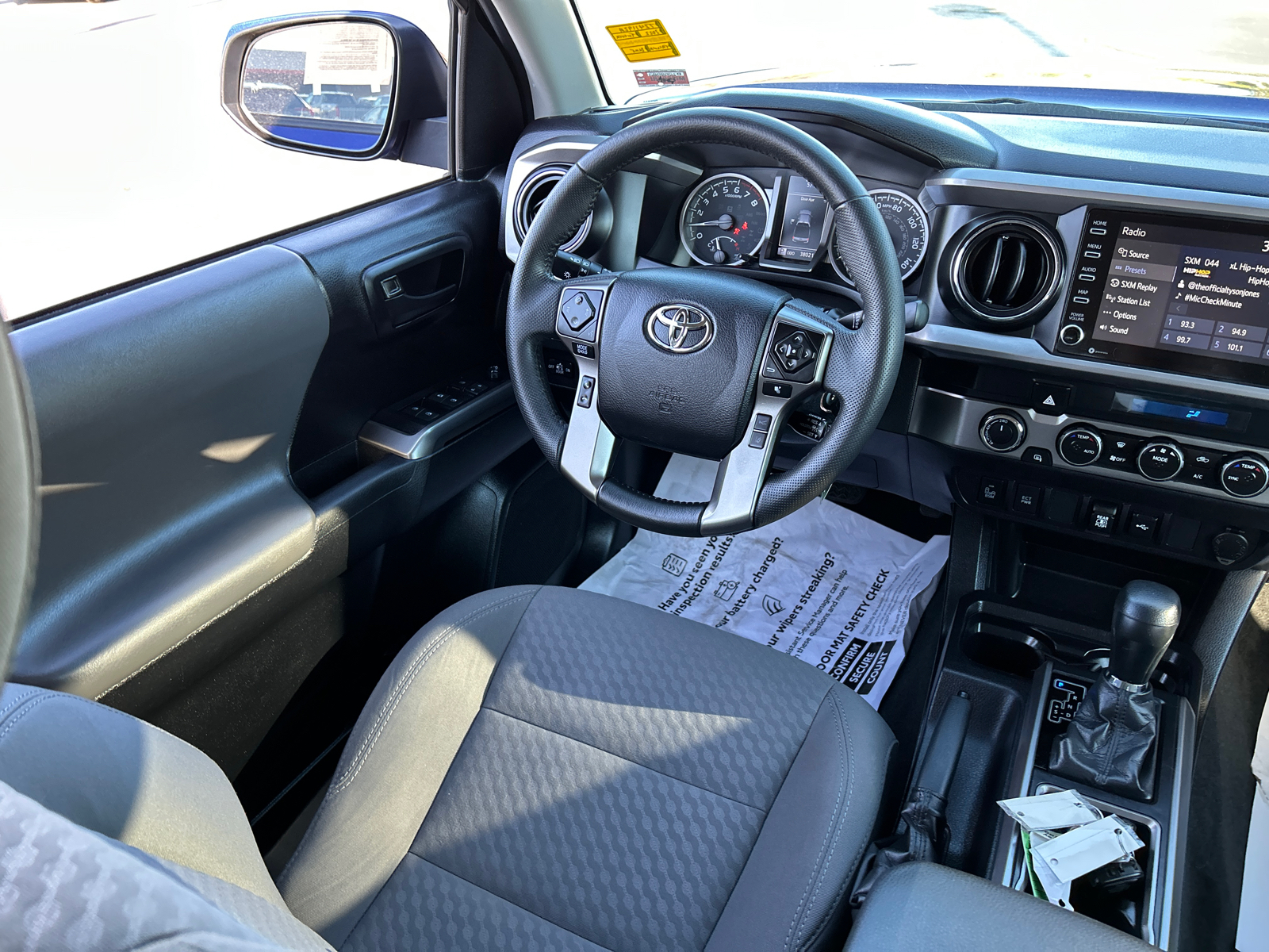 2022 Toyota Tacoma 4WD SR5 18