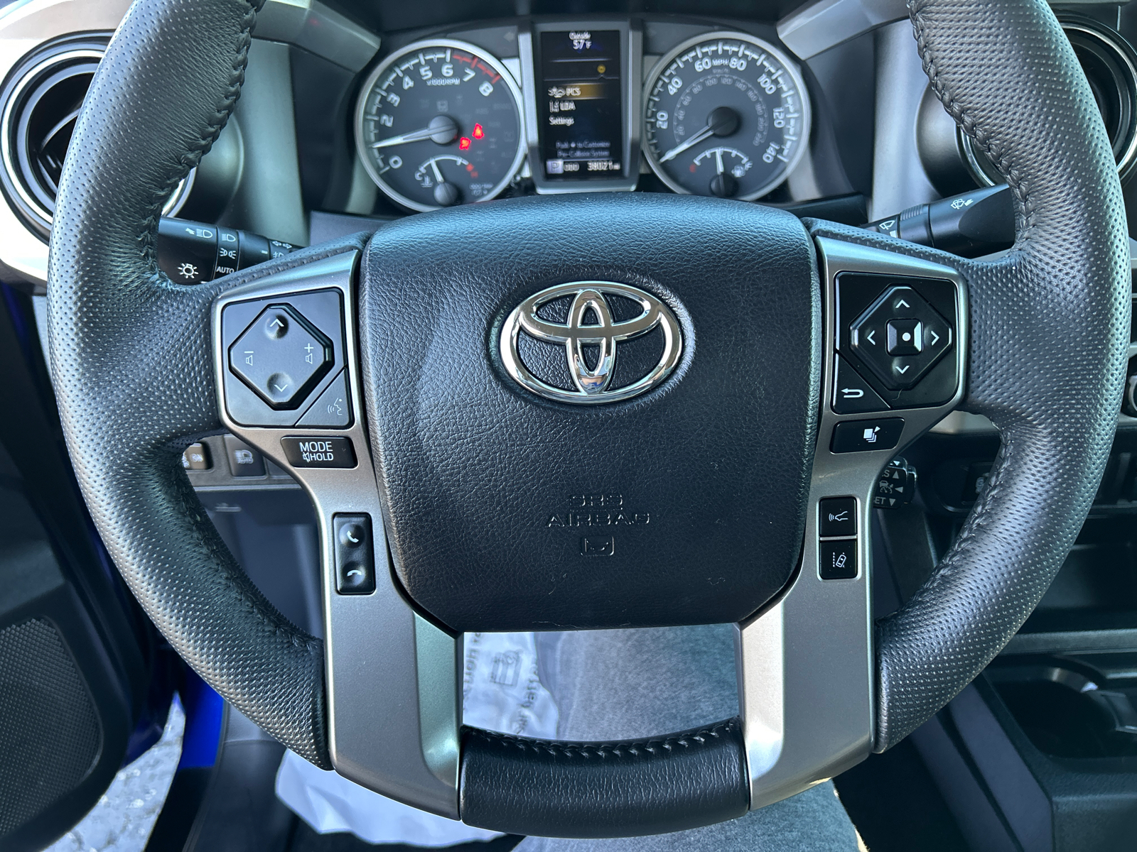 2022 Toyota Tacoma 4WD SR5 24