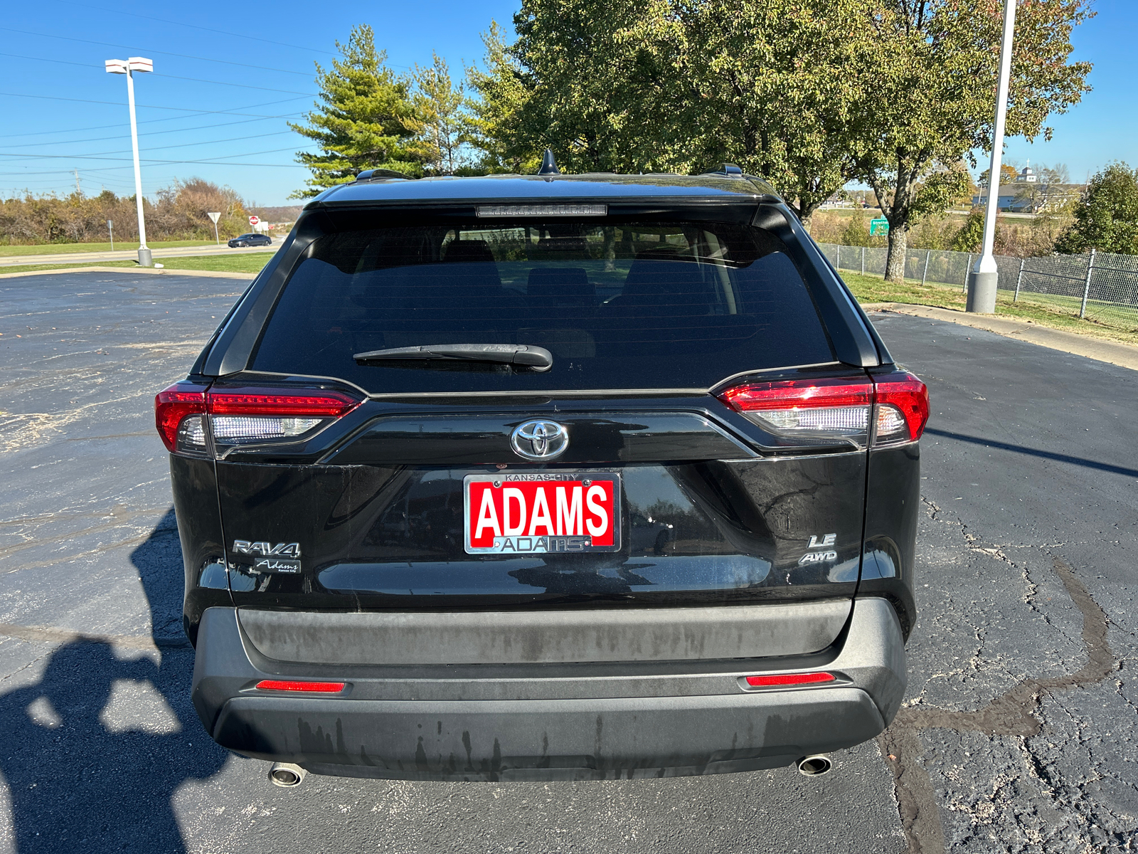 2021 Toyota RAV4 LE 8