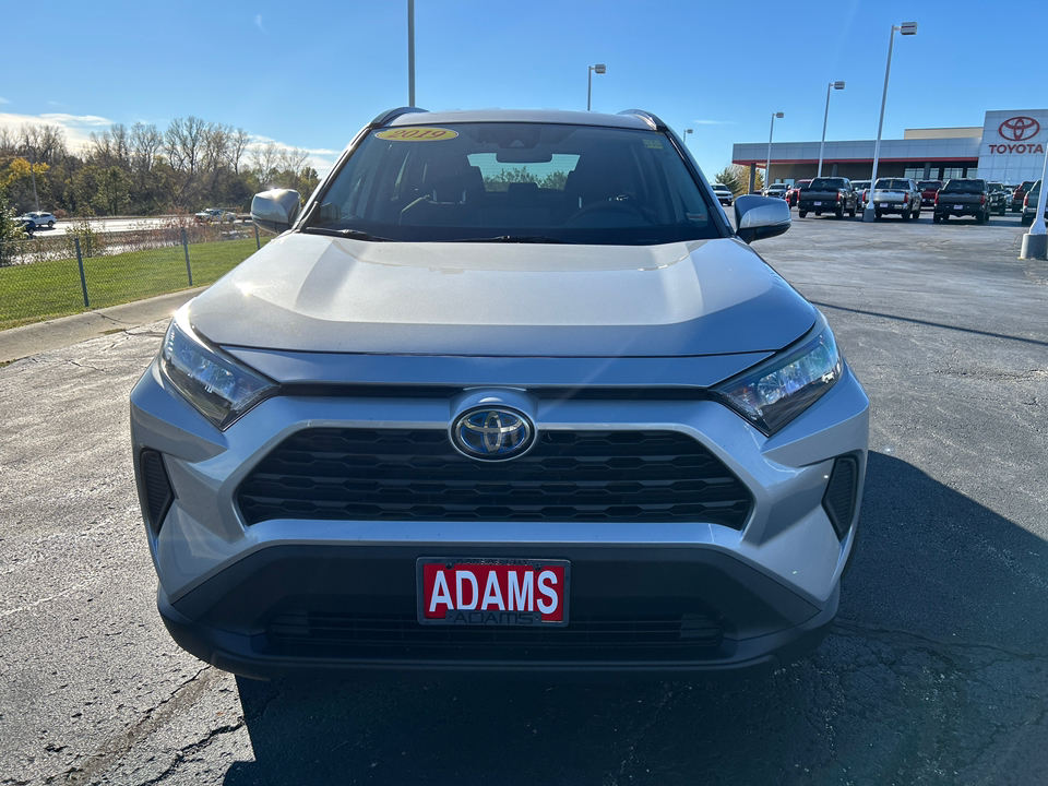 2019 Toyota RAV4 Hybrid LE 3