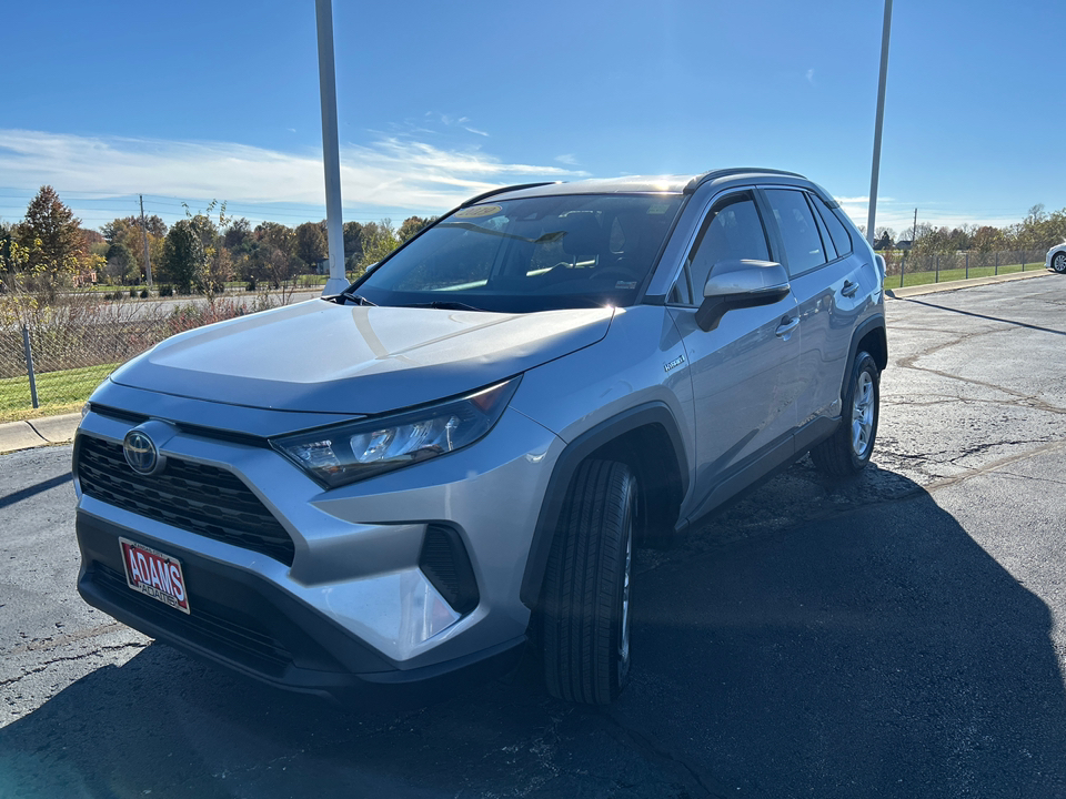 2019 Toyota RAV4 Hybrid LE 4