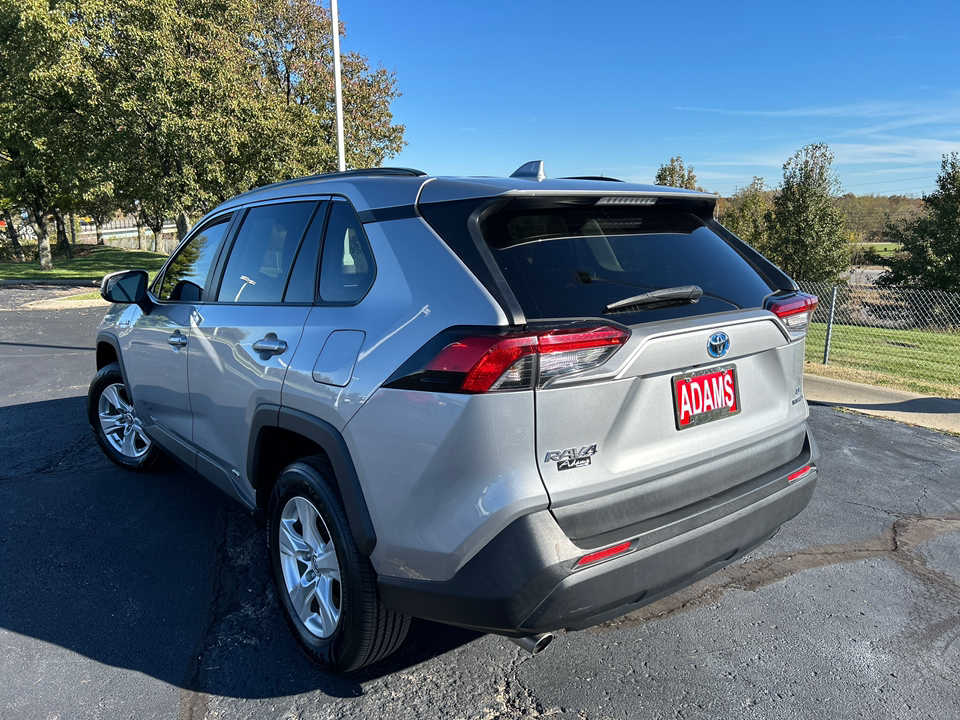 2019 Toyota RAV4 Hybrid LE 7