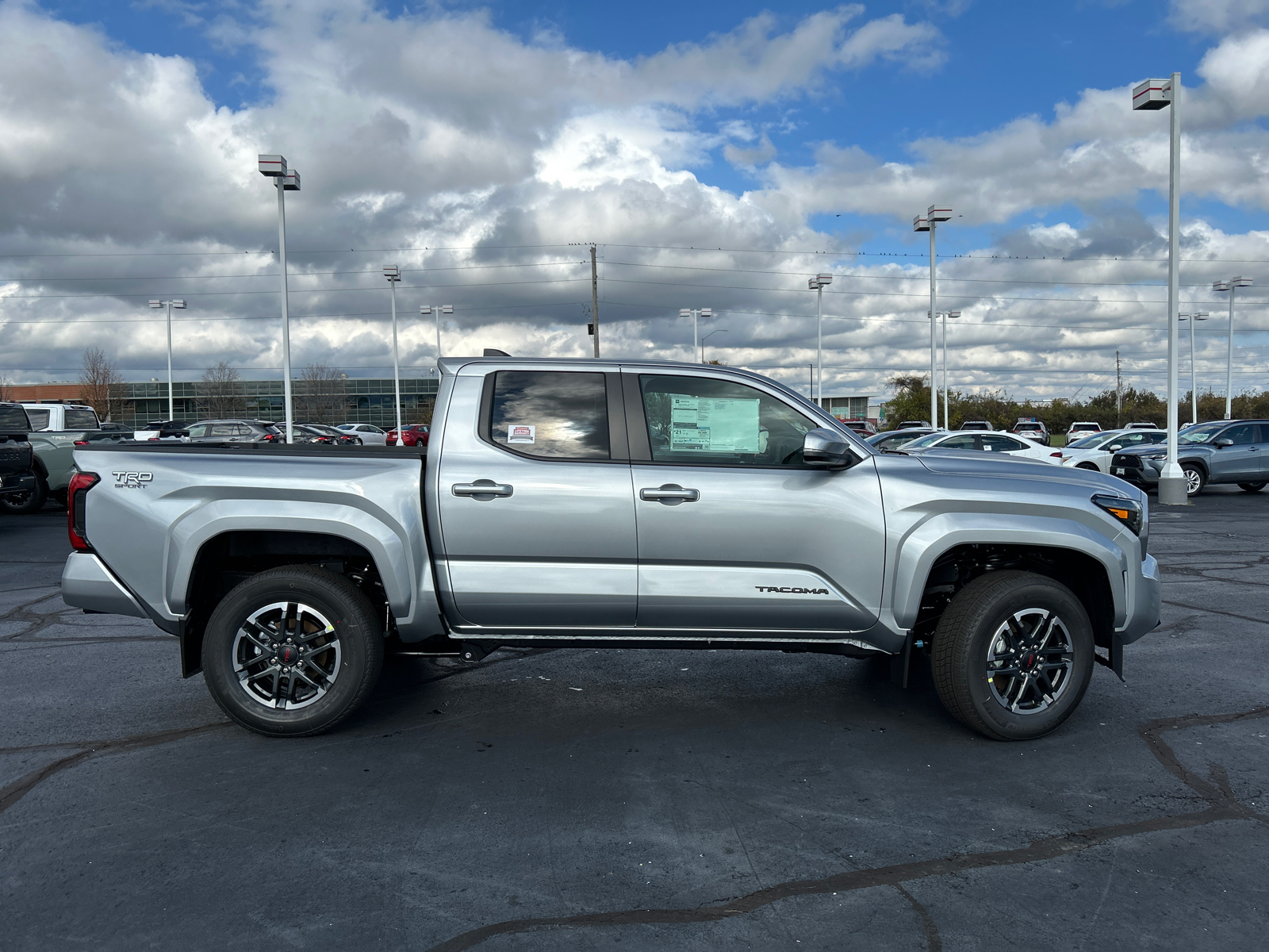 2024 Toyota Tacoma 4WD TRD Sport 10