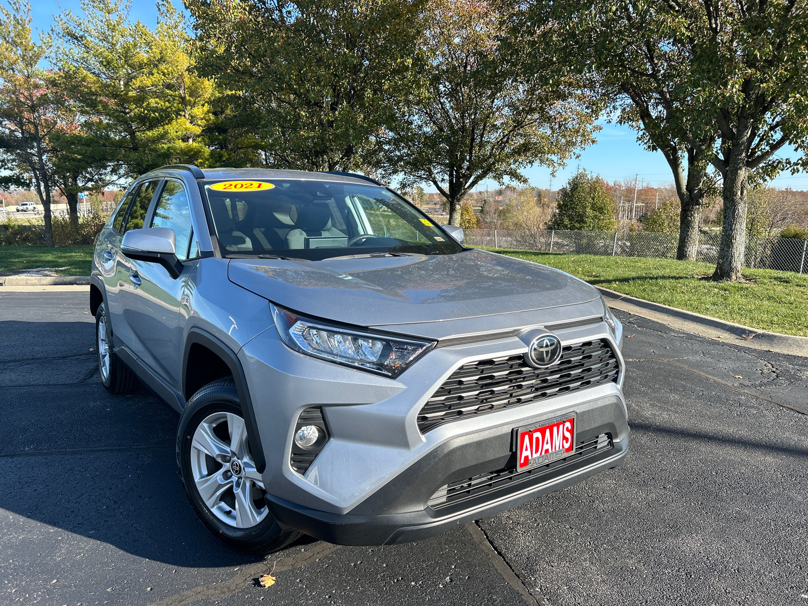 2021 Toyota RAV4 XLE 2