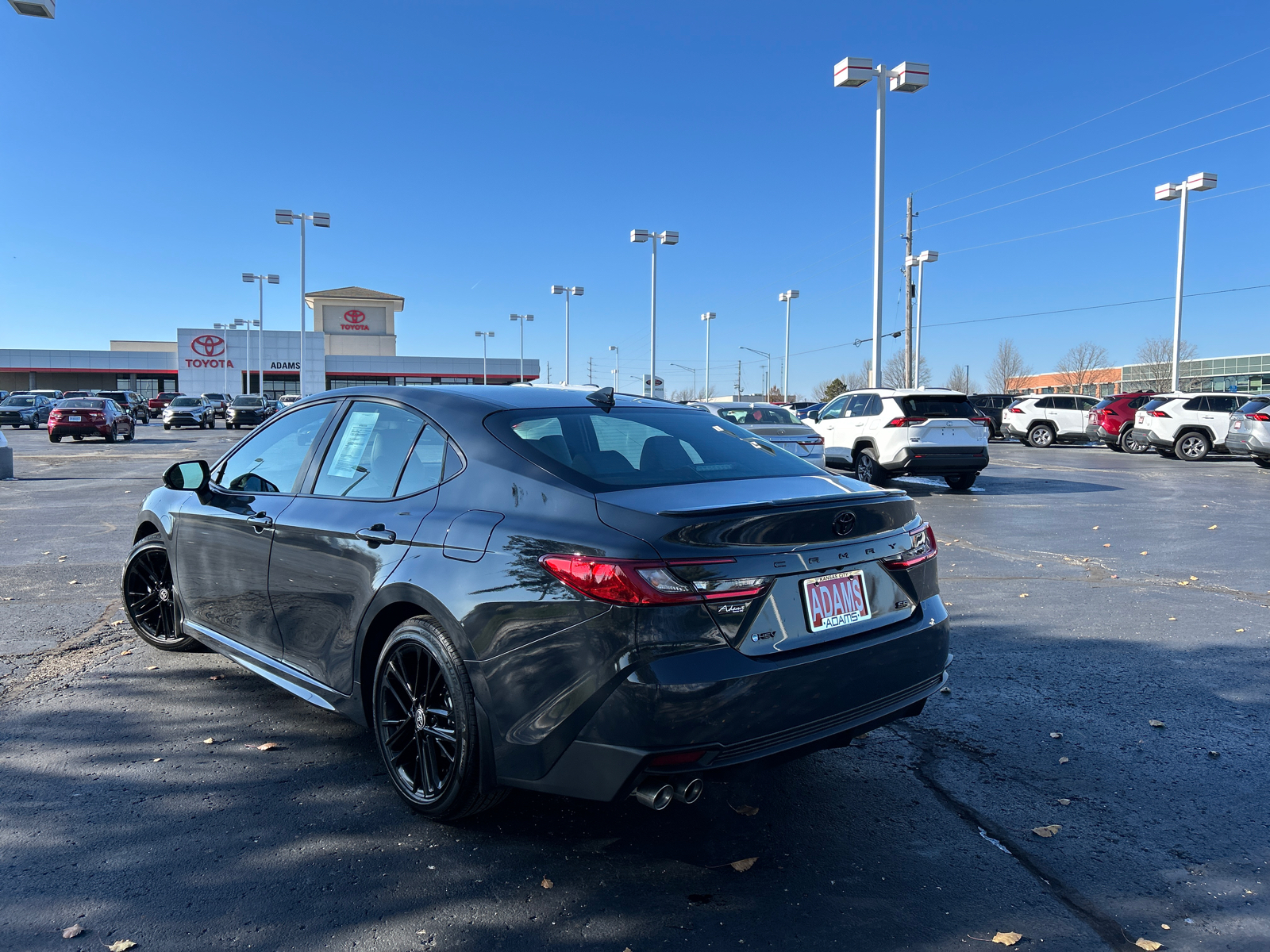 2025 Toyota Camry SE 6