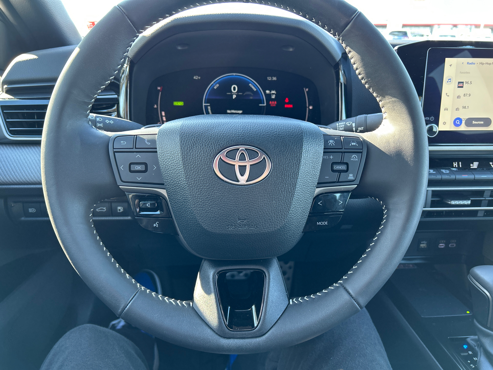 2025 Toyota Camry SE 25