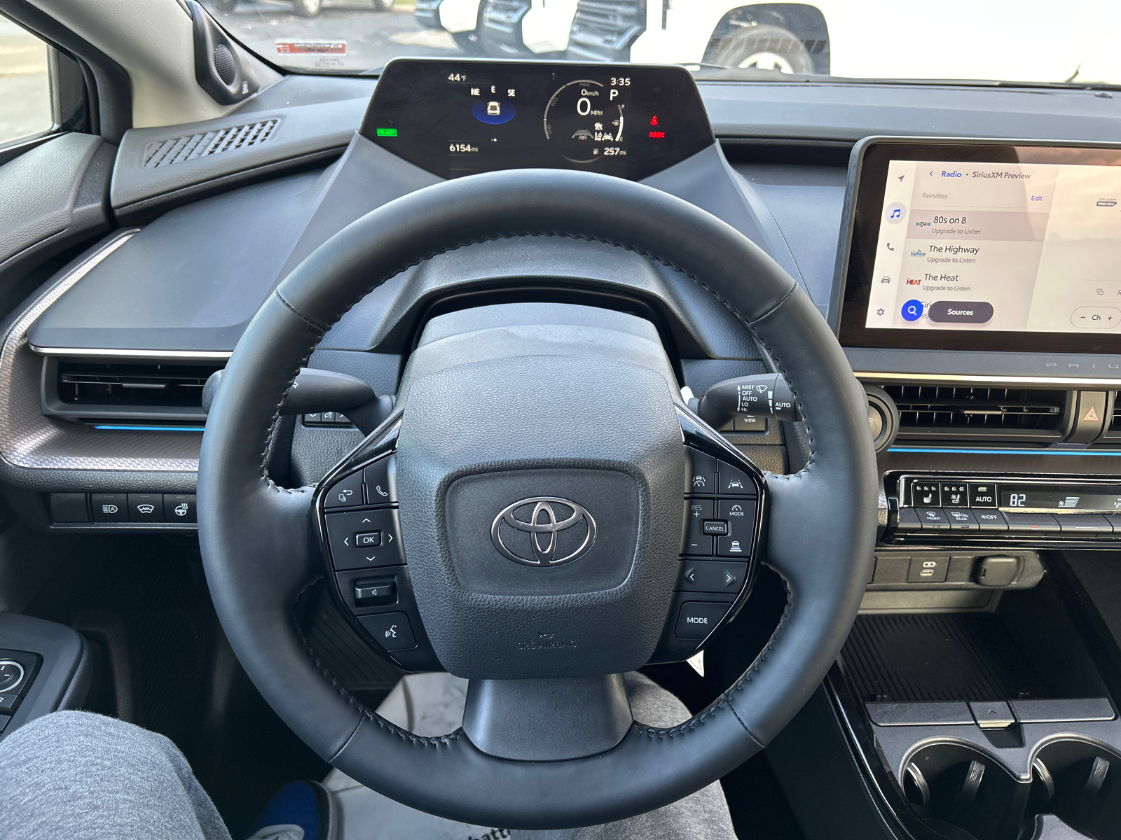 2024 Toyota Prius Limited 17