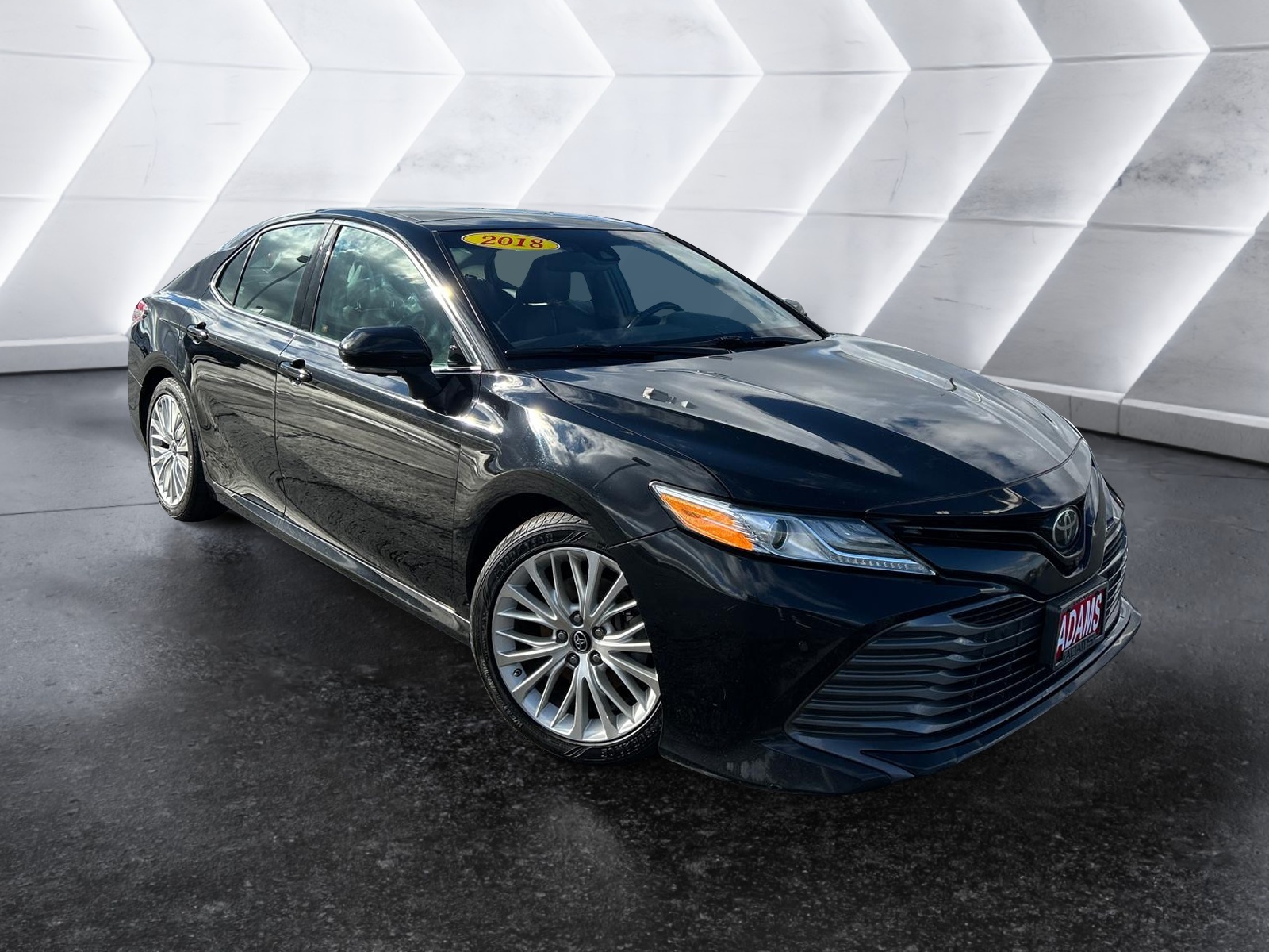 2018 Toyota Camry XLE V6 1