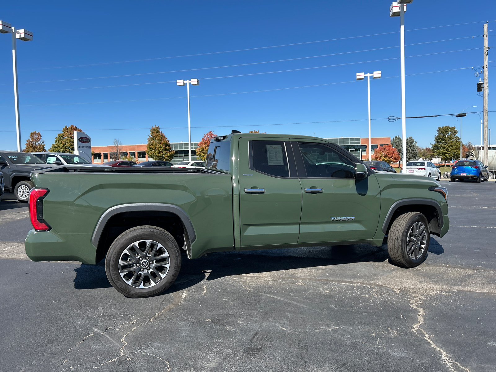 2022 Toyota Tundra 4WD Limited 10