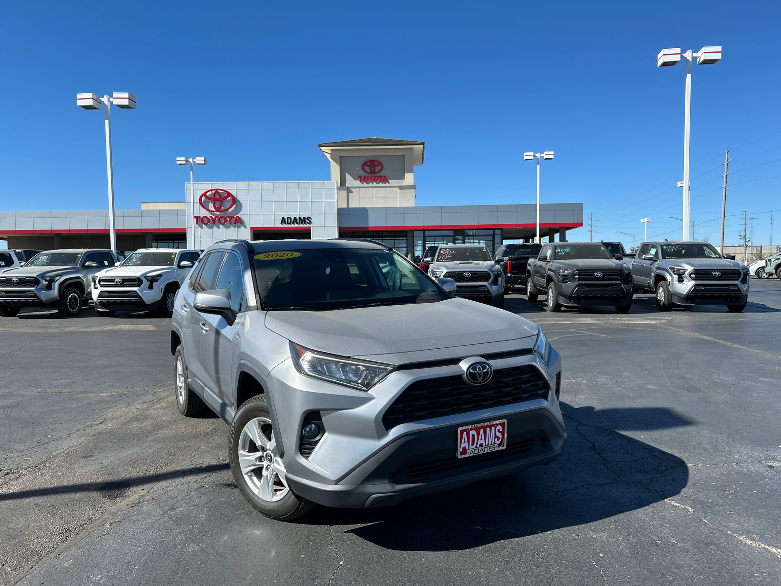 2020 Toyota RAV4 XLE 2