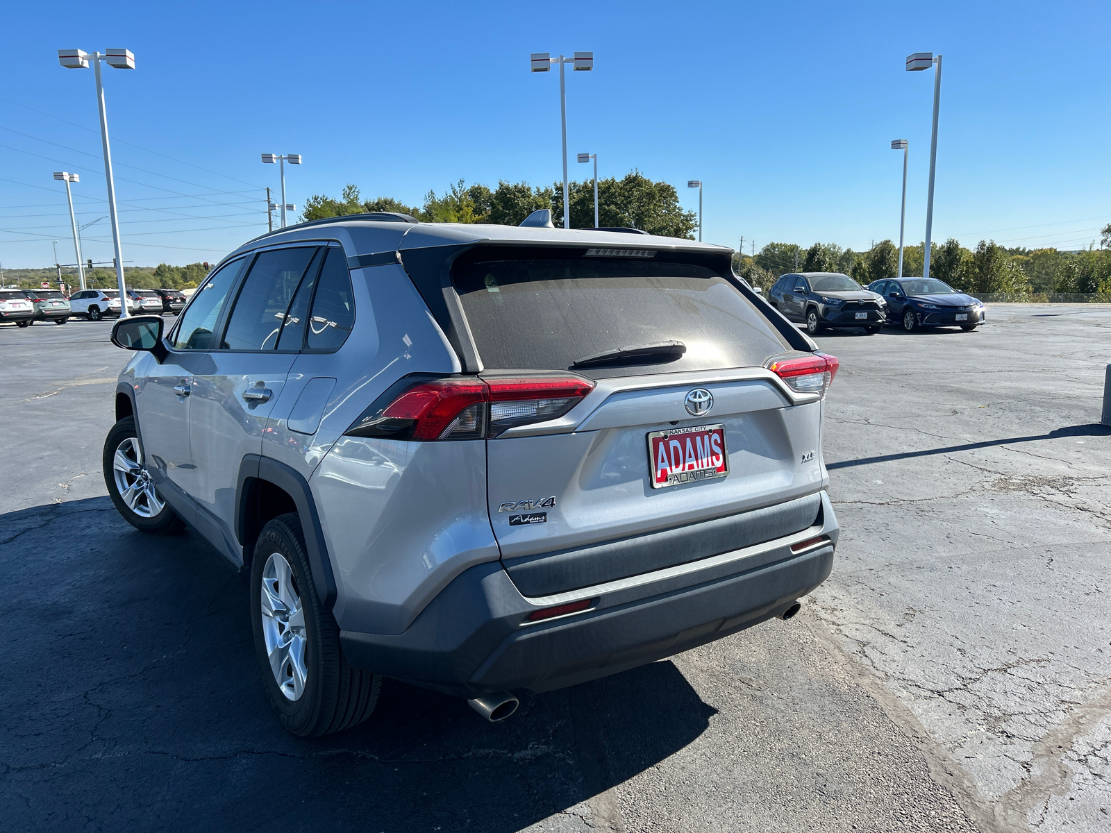 2020 Toyota RAV4 XLE 7