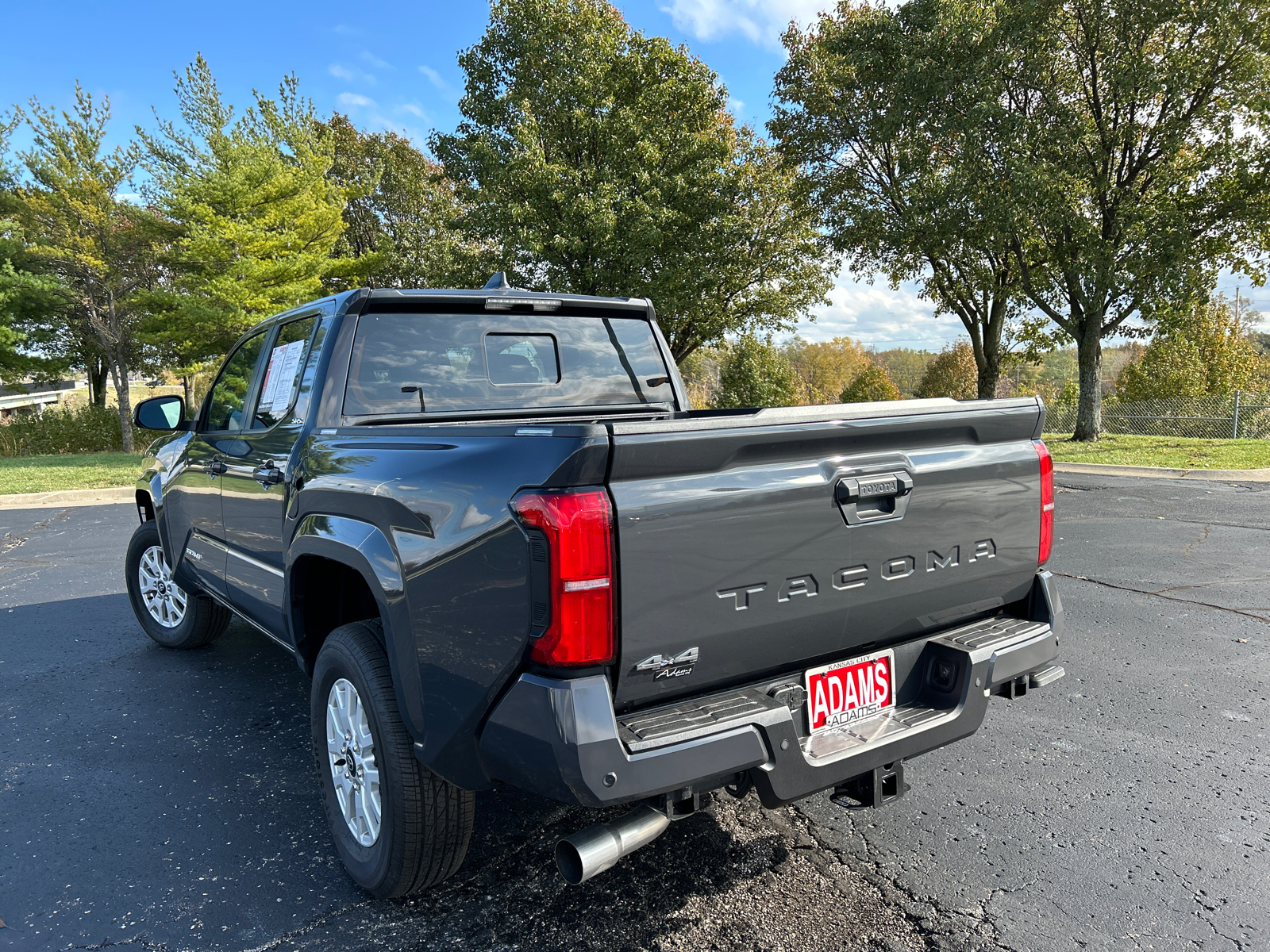 2024 Toyota Tacoma 4WD SR5 7