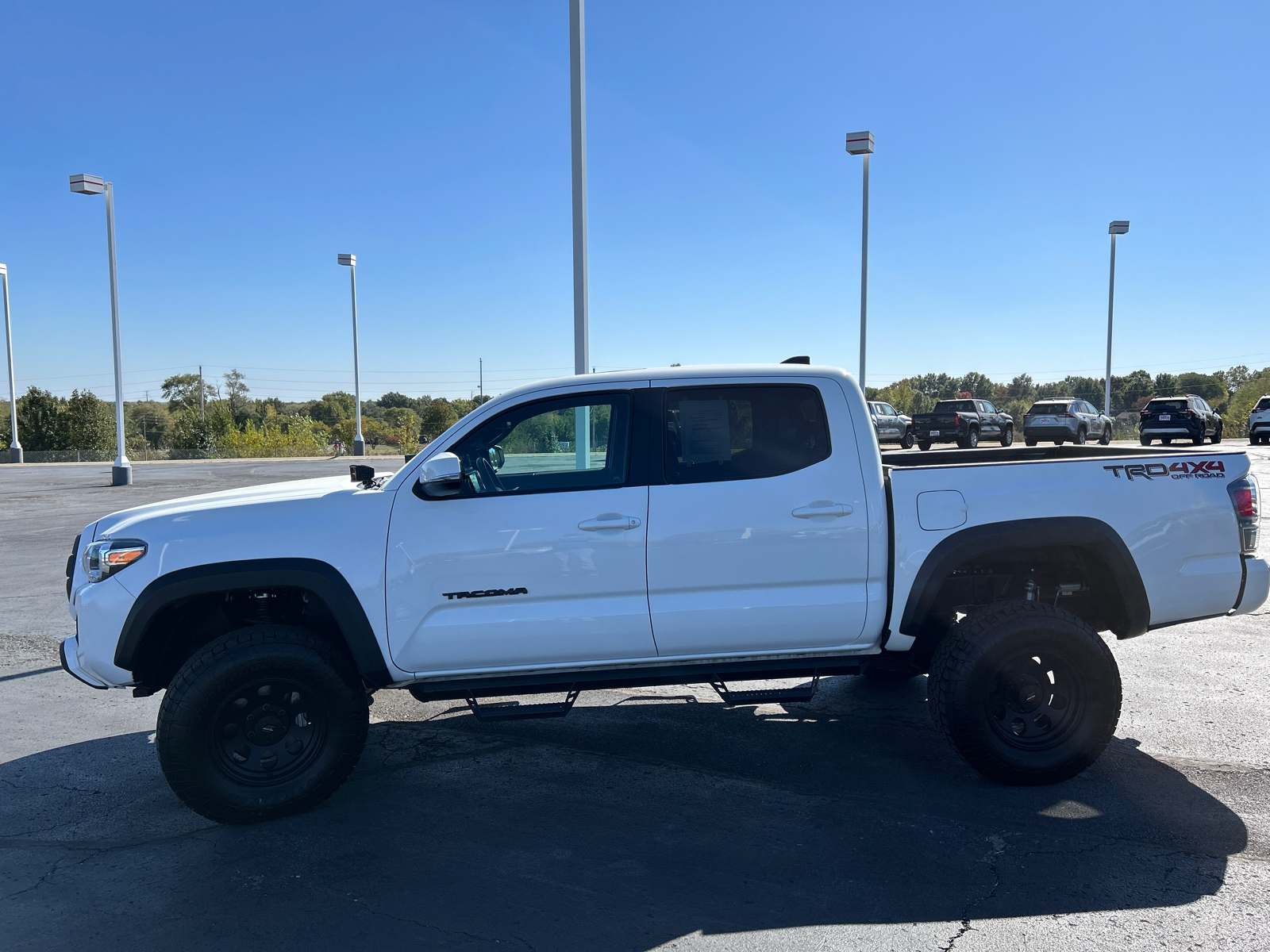 2023 Toyota Tacoma 4WD TRD Off Road 5