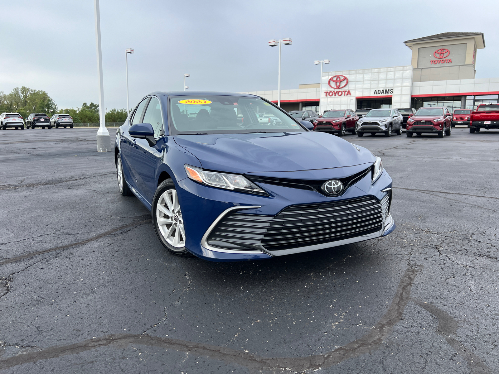 2023 Toyota Camry LE 2