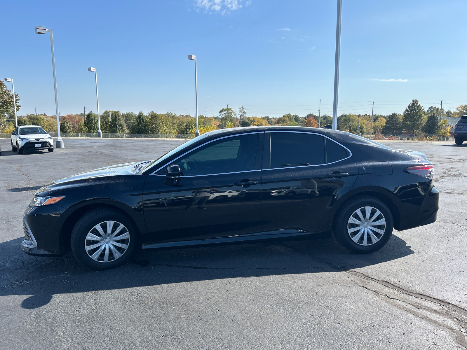 2022 Toyota Camry Hybrid LE 5