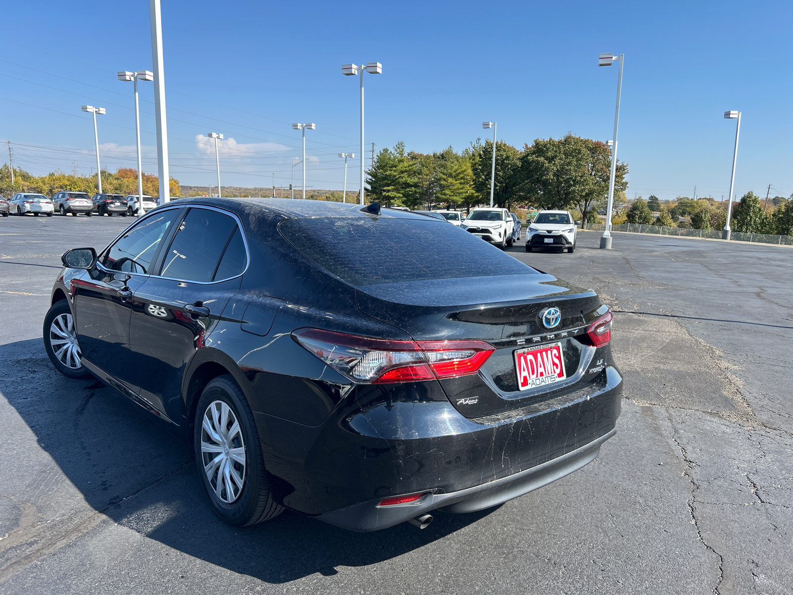 2022 Toyota Camry Hybrid LE 7