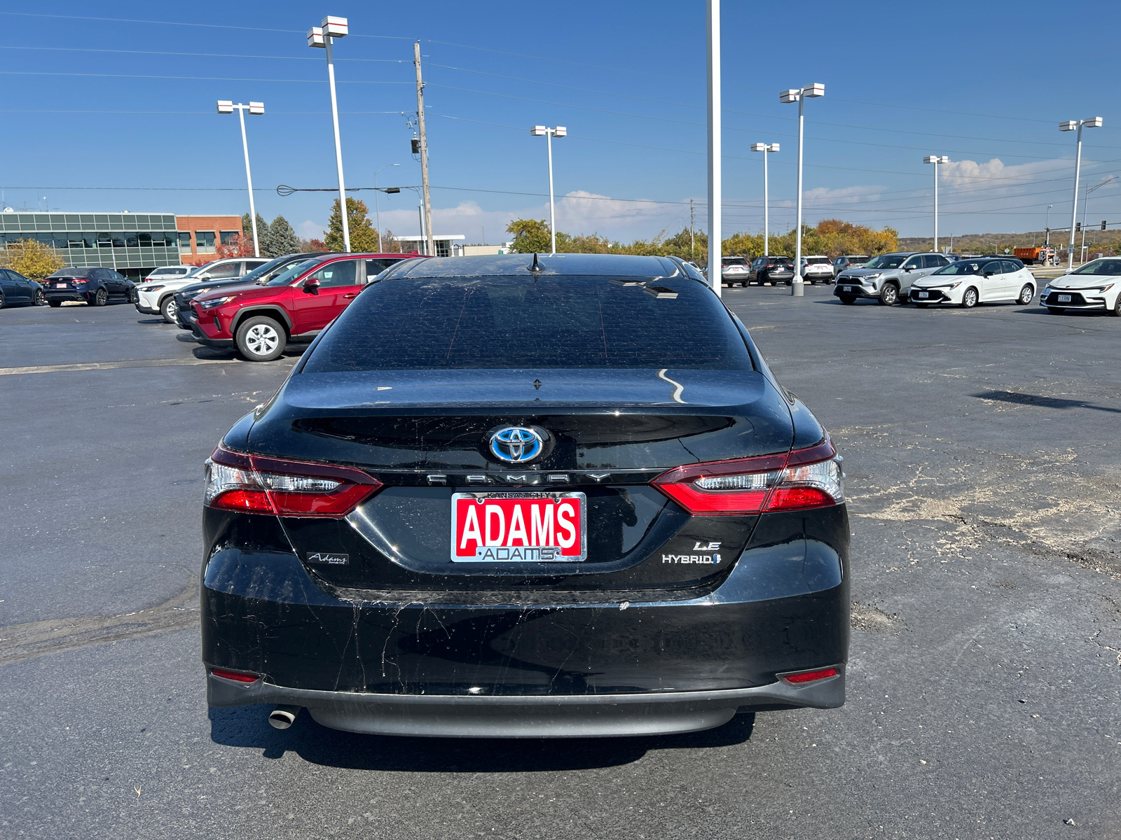 2022 Toyota Camry Hybrid LE 8