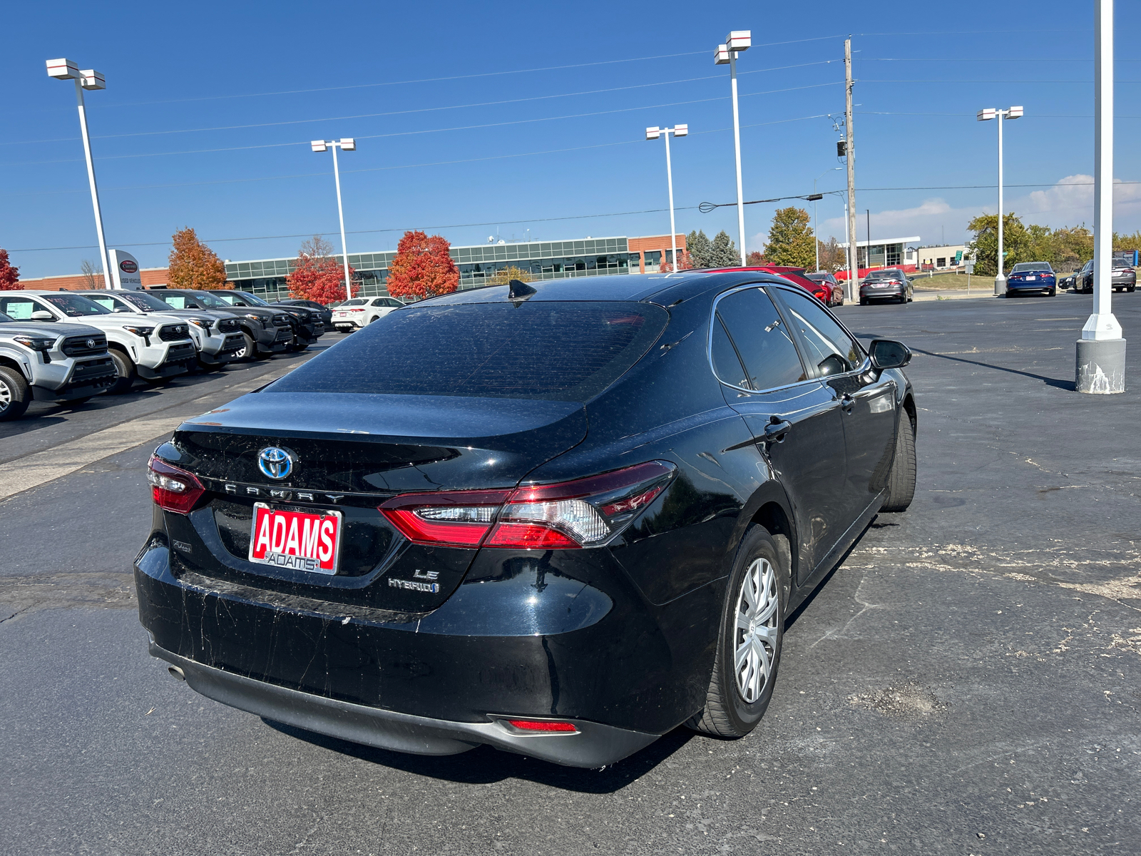 2022 Toyota Camry Hybrid LE 9