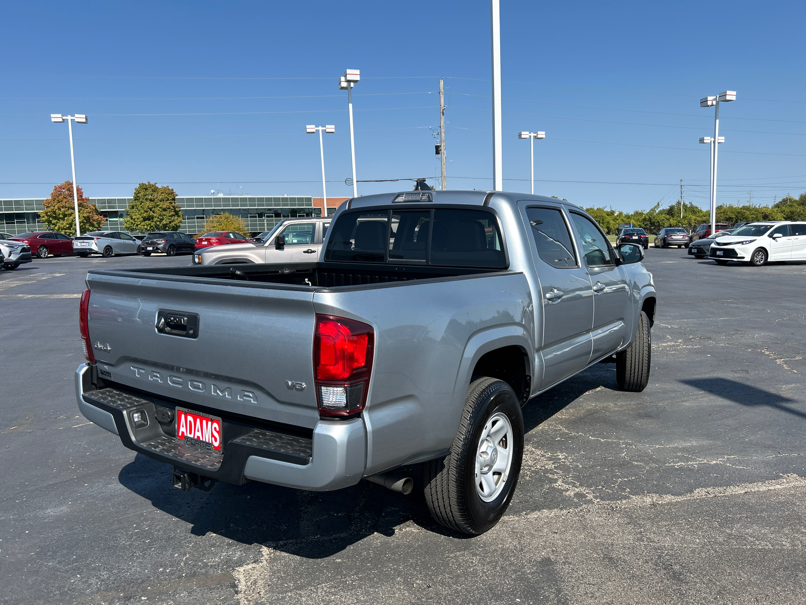 2023 Toyota Tacoma 4WD SR 9