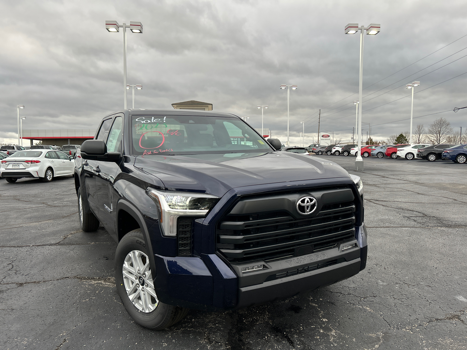 2025 Toyota Tundra 4WD SR5 2