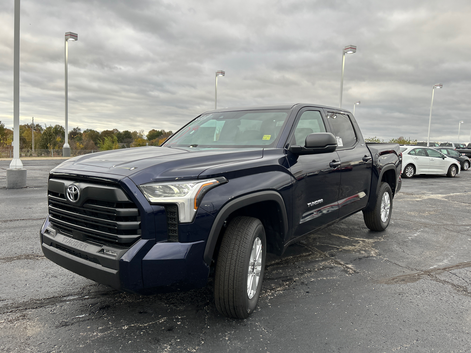 2025 Toyota Tundra 4WD SR5 4