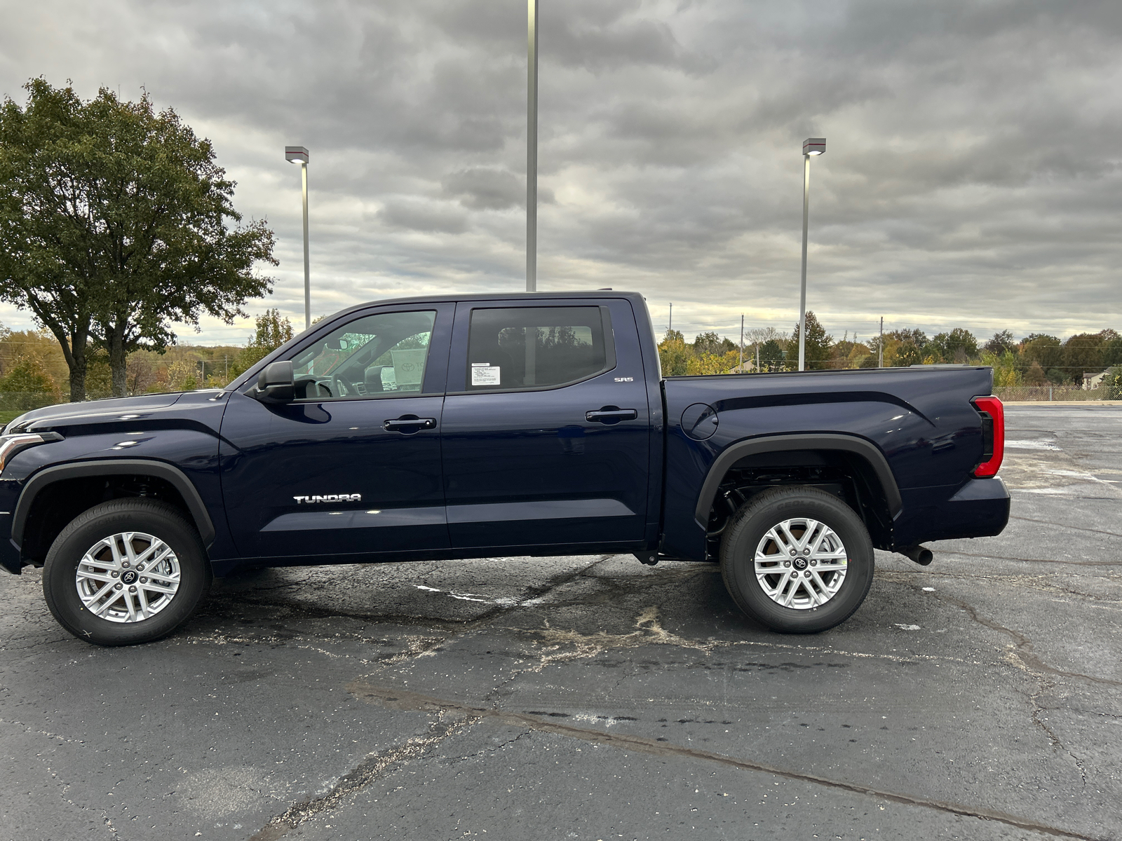 2025 Toyota Tundra 4WD SR5 5