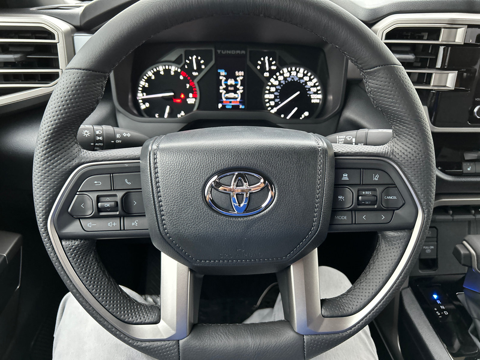 2025 Toyota Tundra 4WD SR5 26